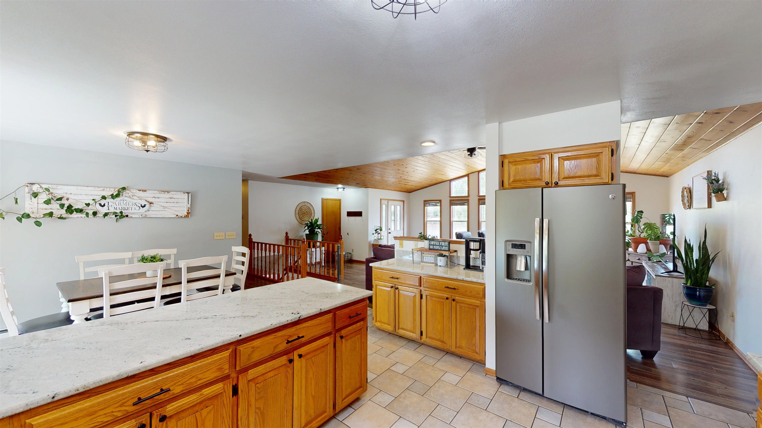 2506 S Broadway Property Photo 8