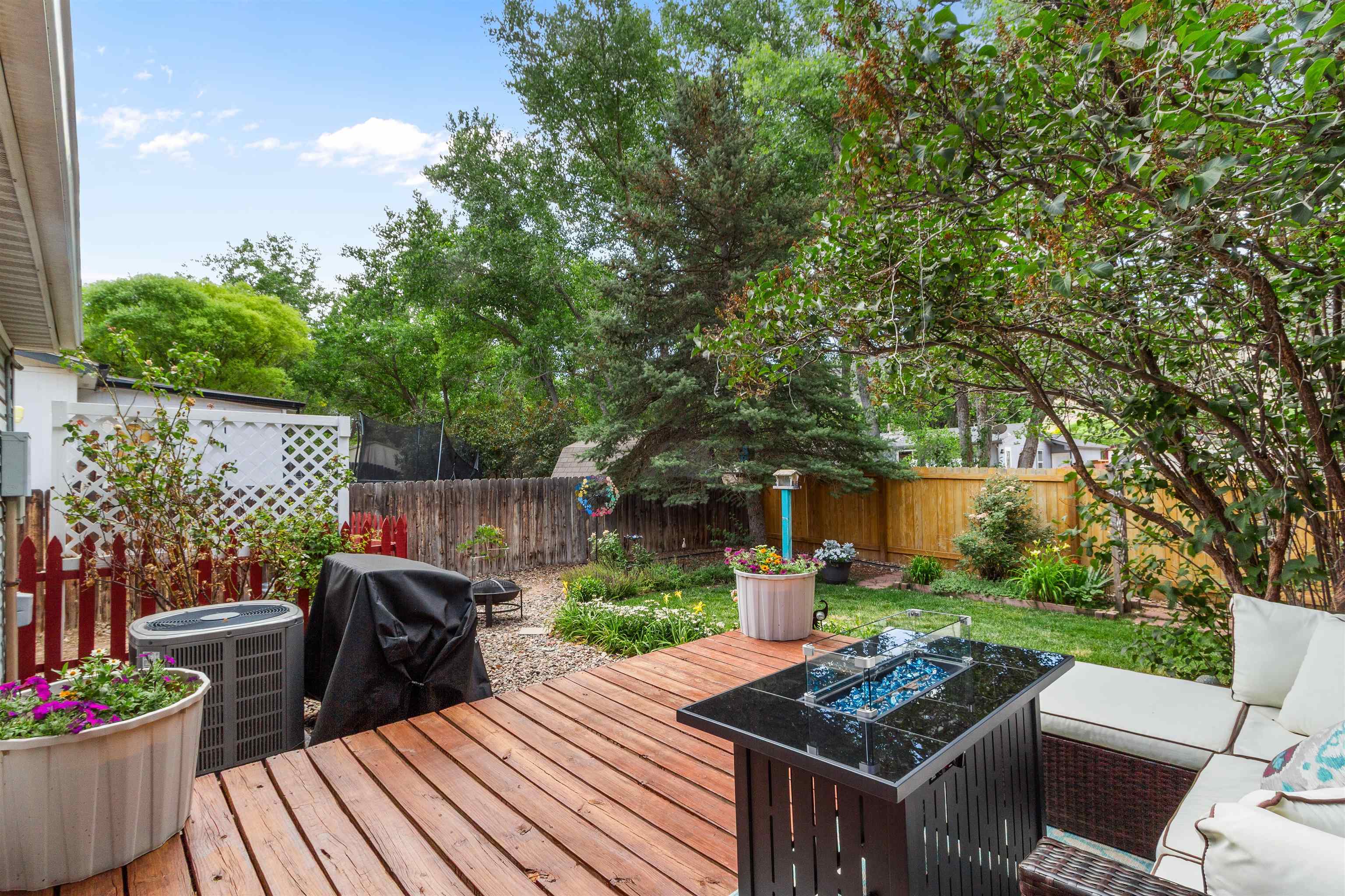 68 E Bonanza Place Property Photo 3
