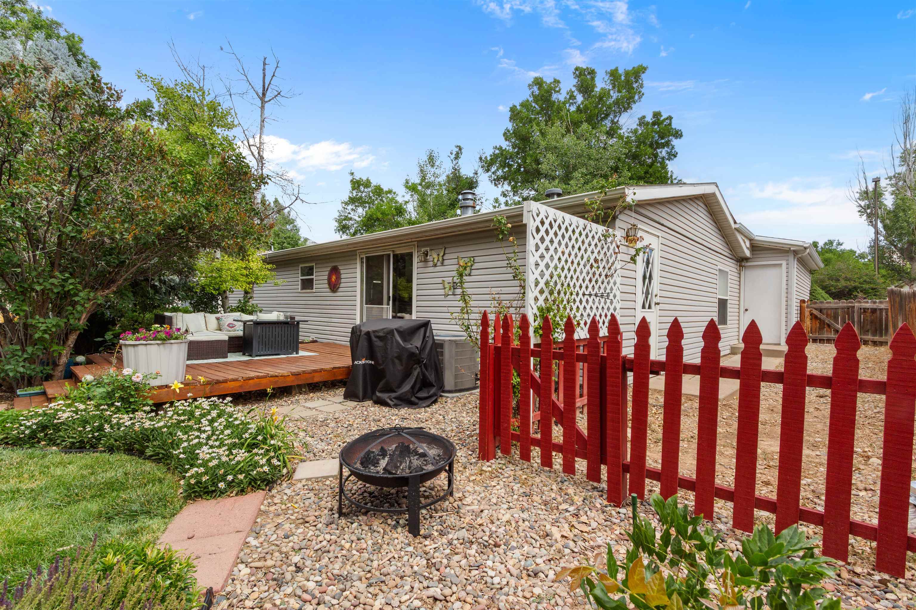 68 E Bonanza Place Property Photo 4