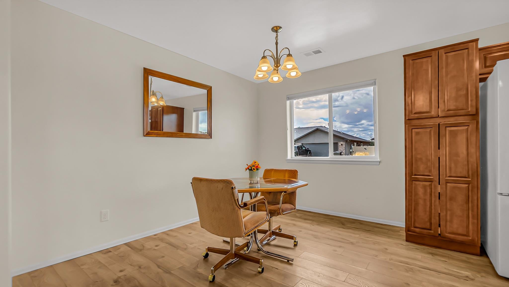 450 Lewis Street Property Photo 11