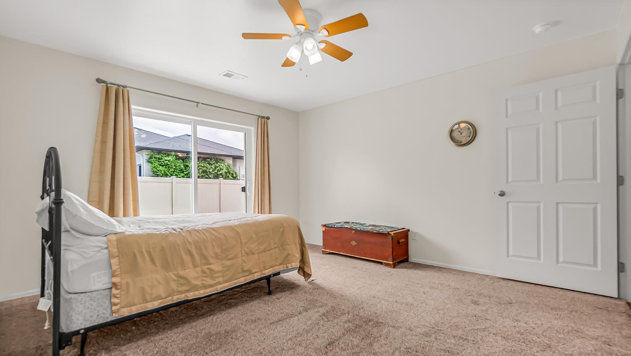 450 Lewis Street Property Photo 14