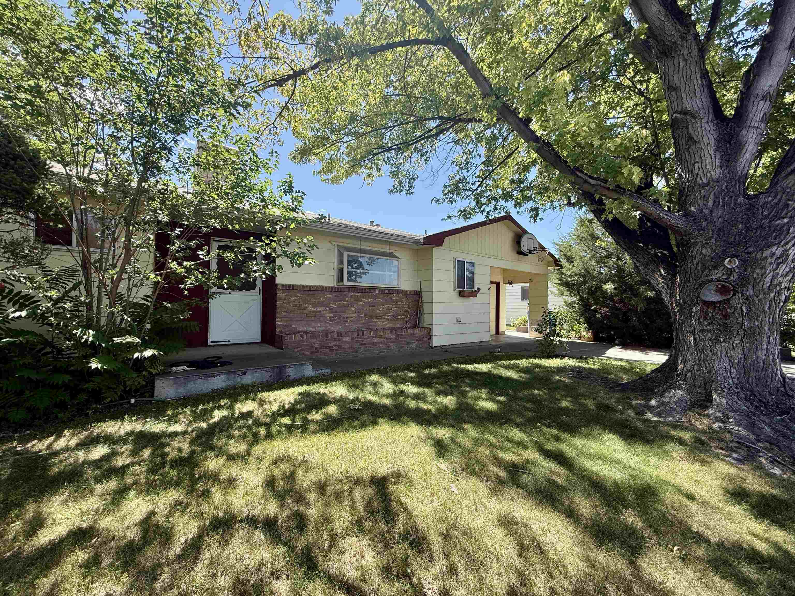 532 Sycamore Street Property Photo 1
