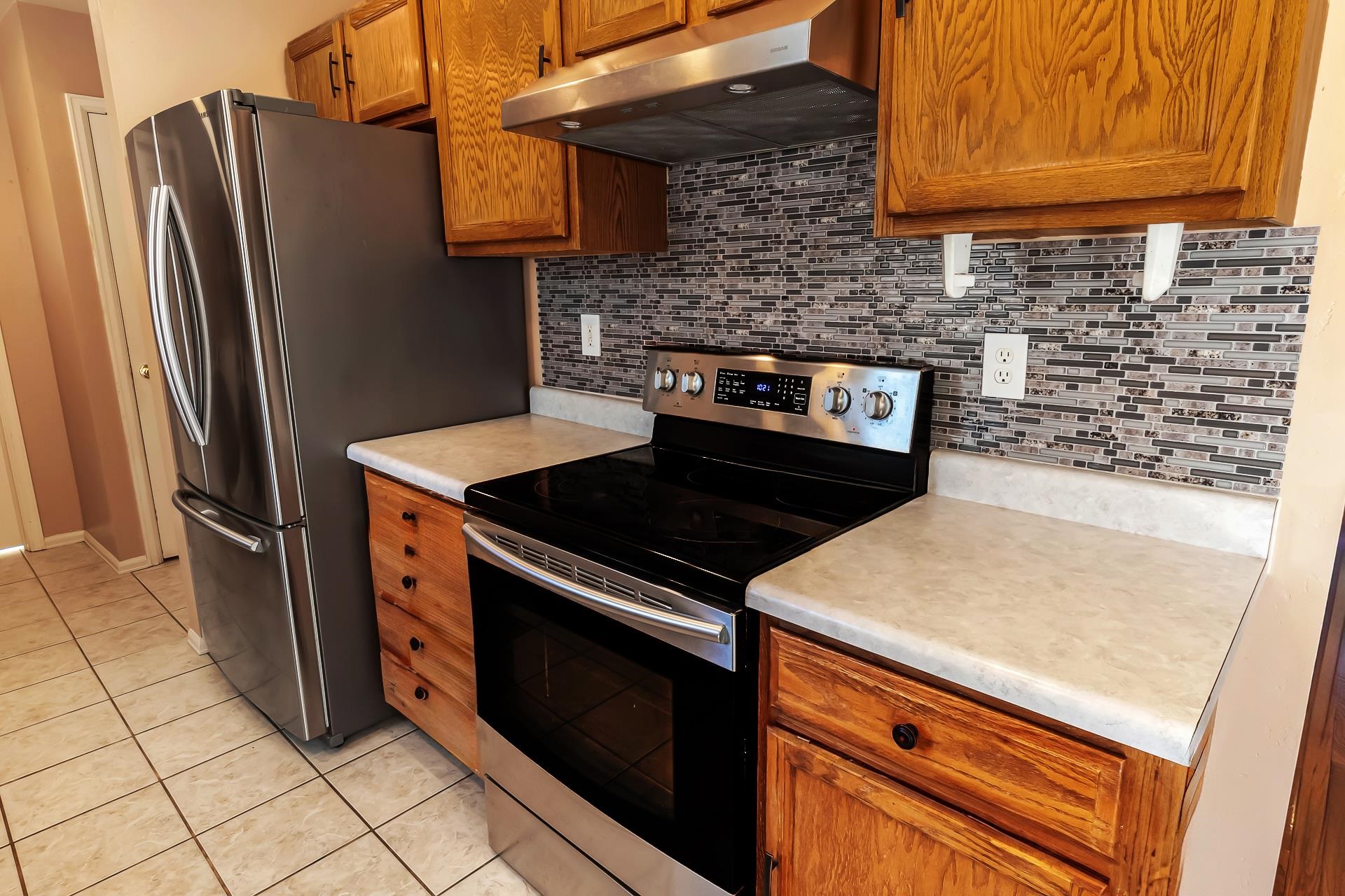 2618 Apache Court Property Photo 11