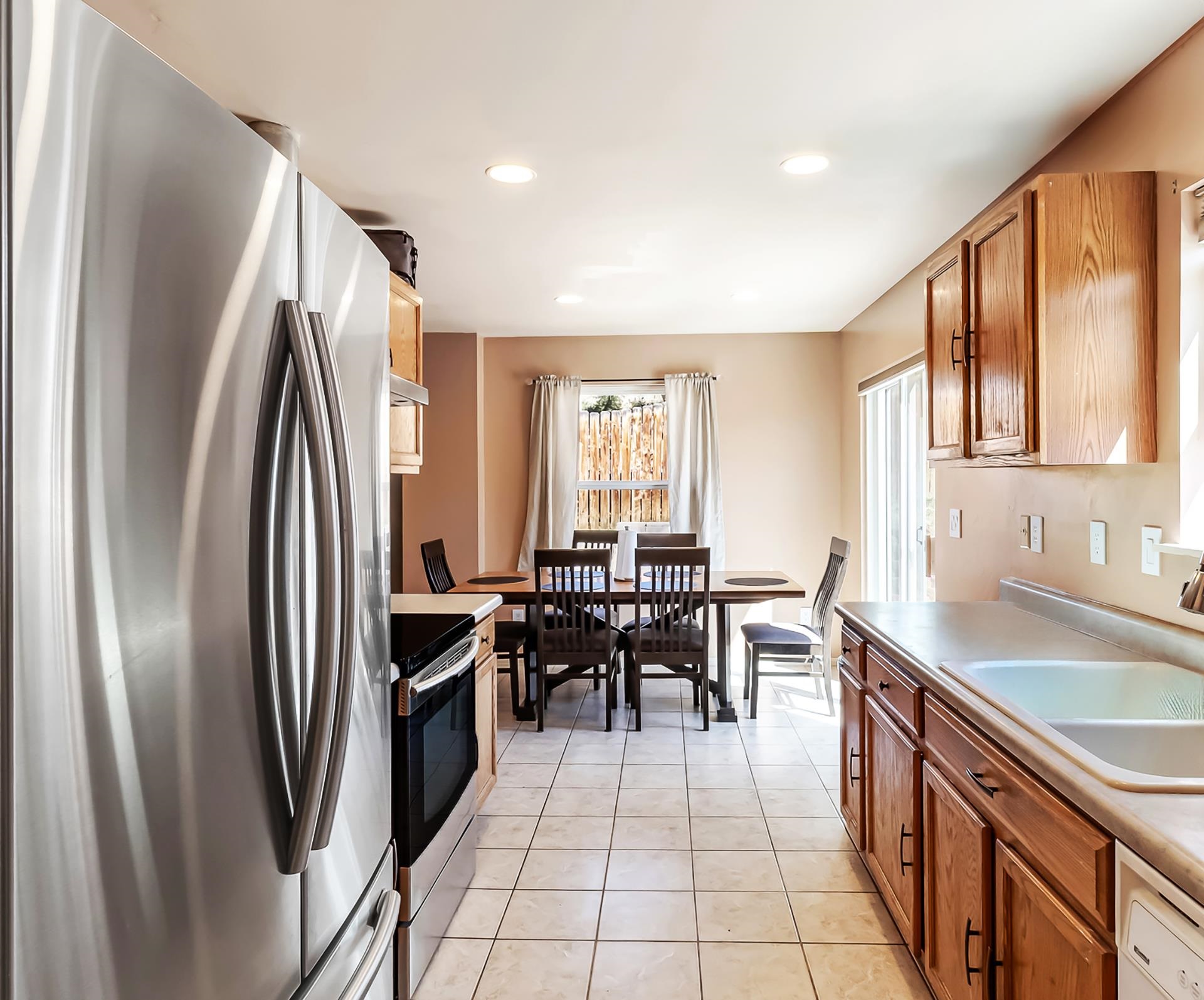 2618 Apache Court Property Photo 12