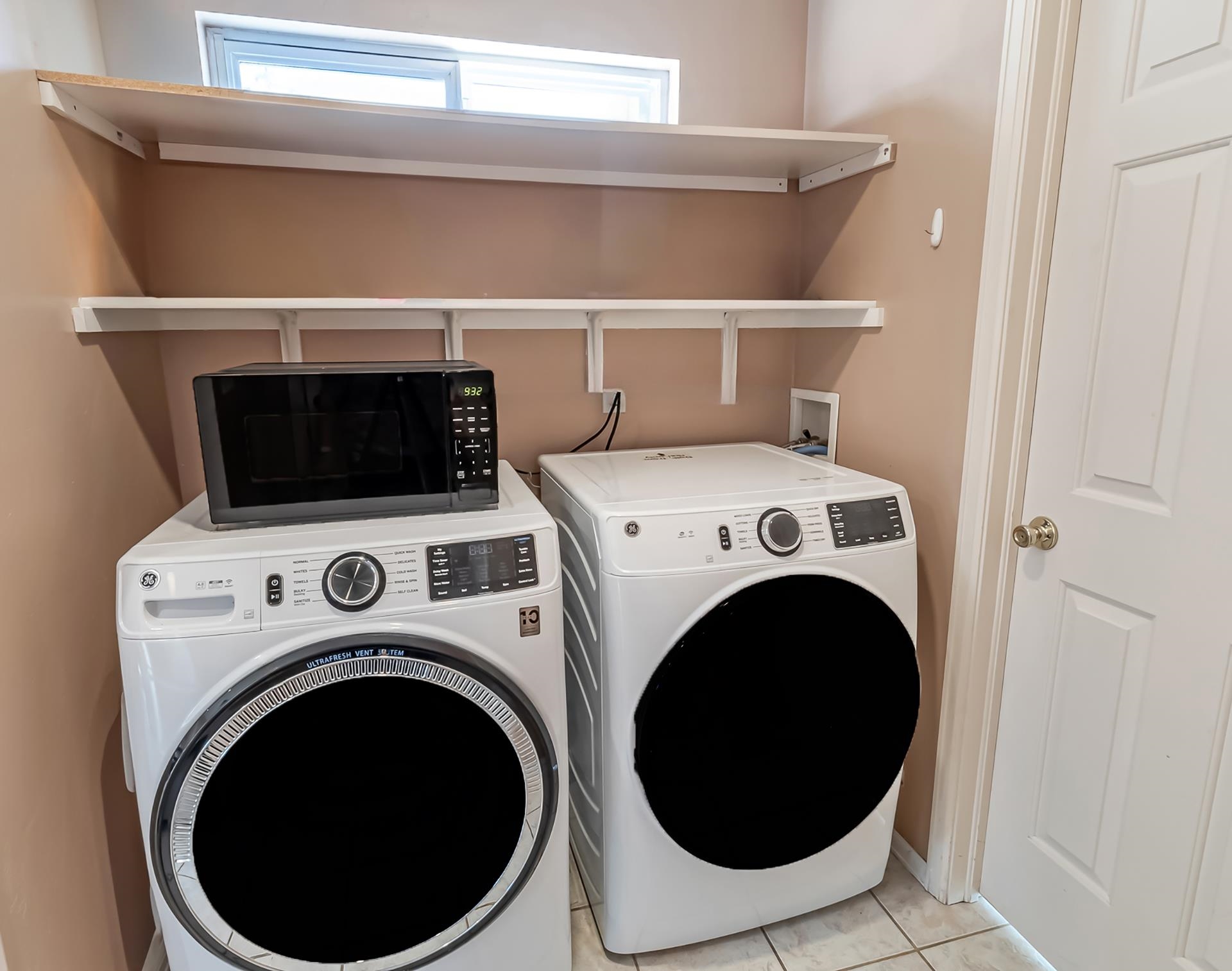 2618 Apache Court Property Photo 16