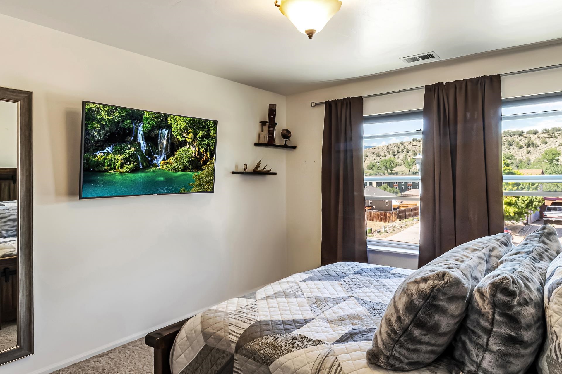 2618 Apache Court Property Photo 17