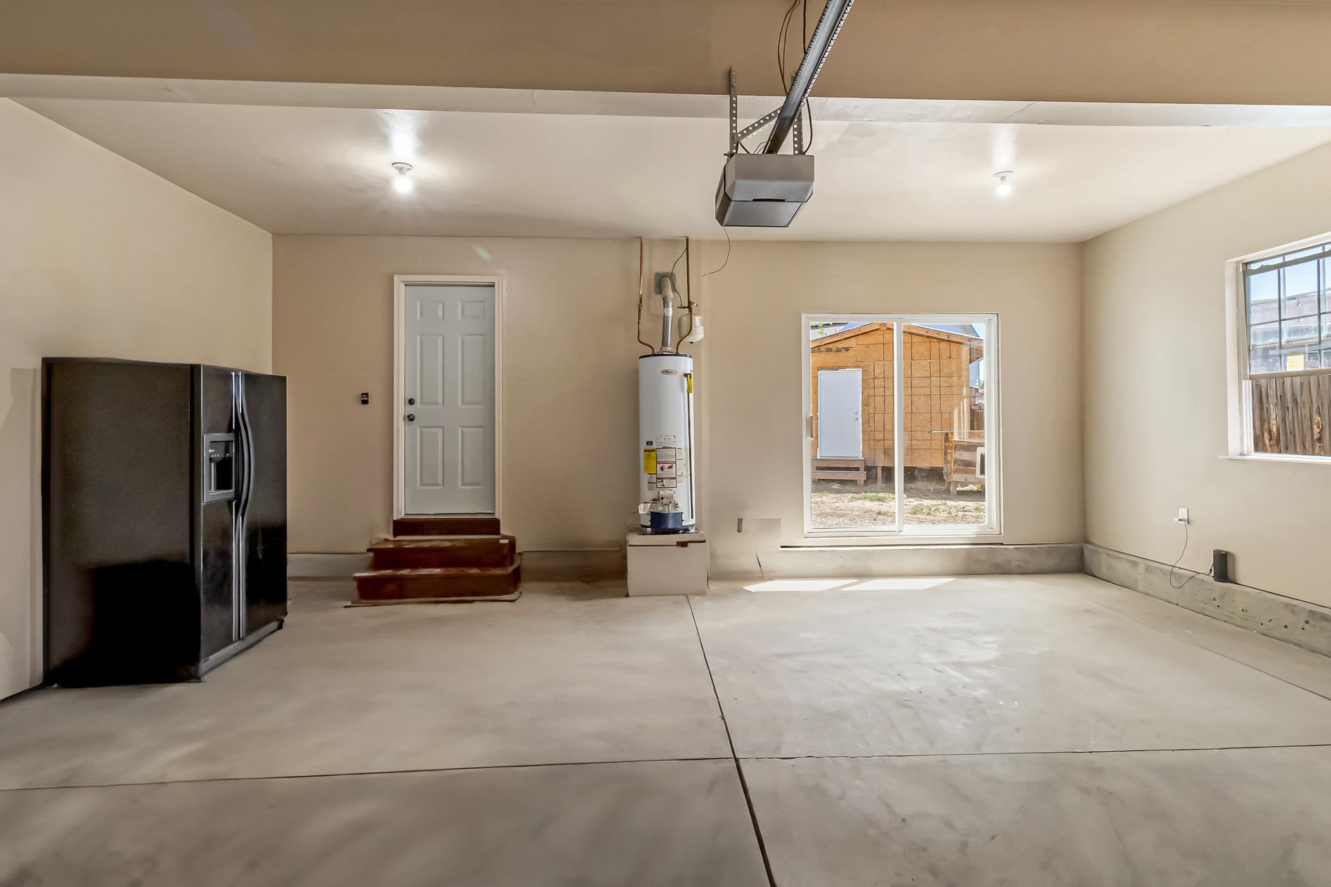 2618 Apache Court Property Photo 33