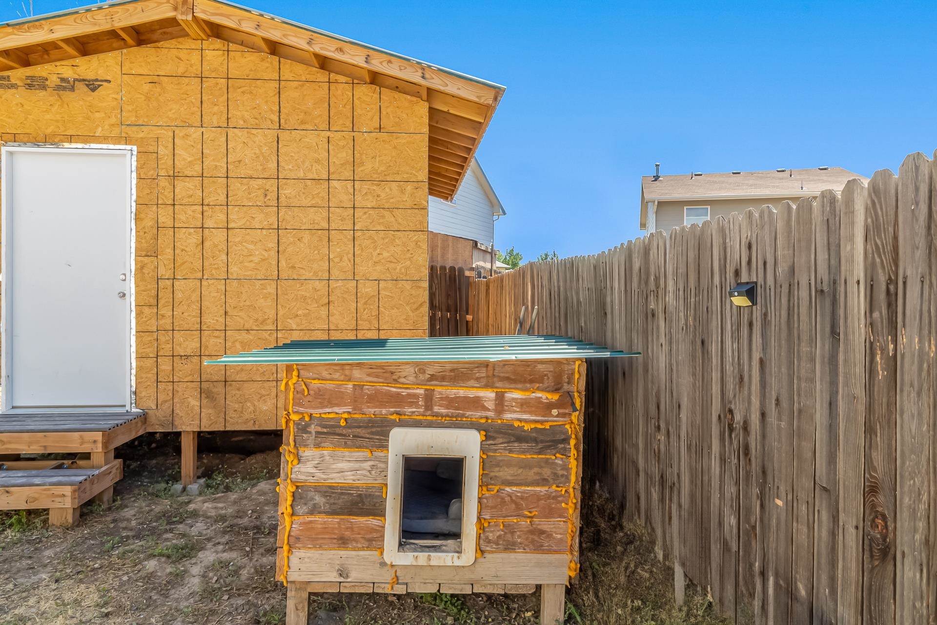 2618 Apache Court Property Photo 35