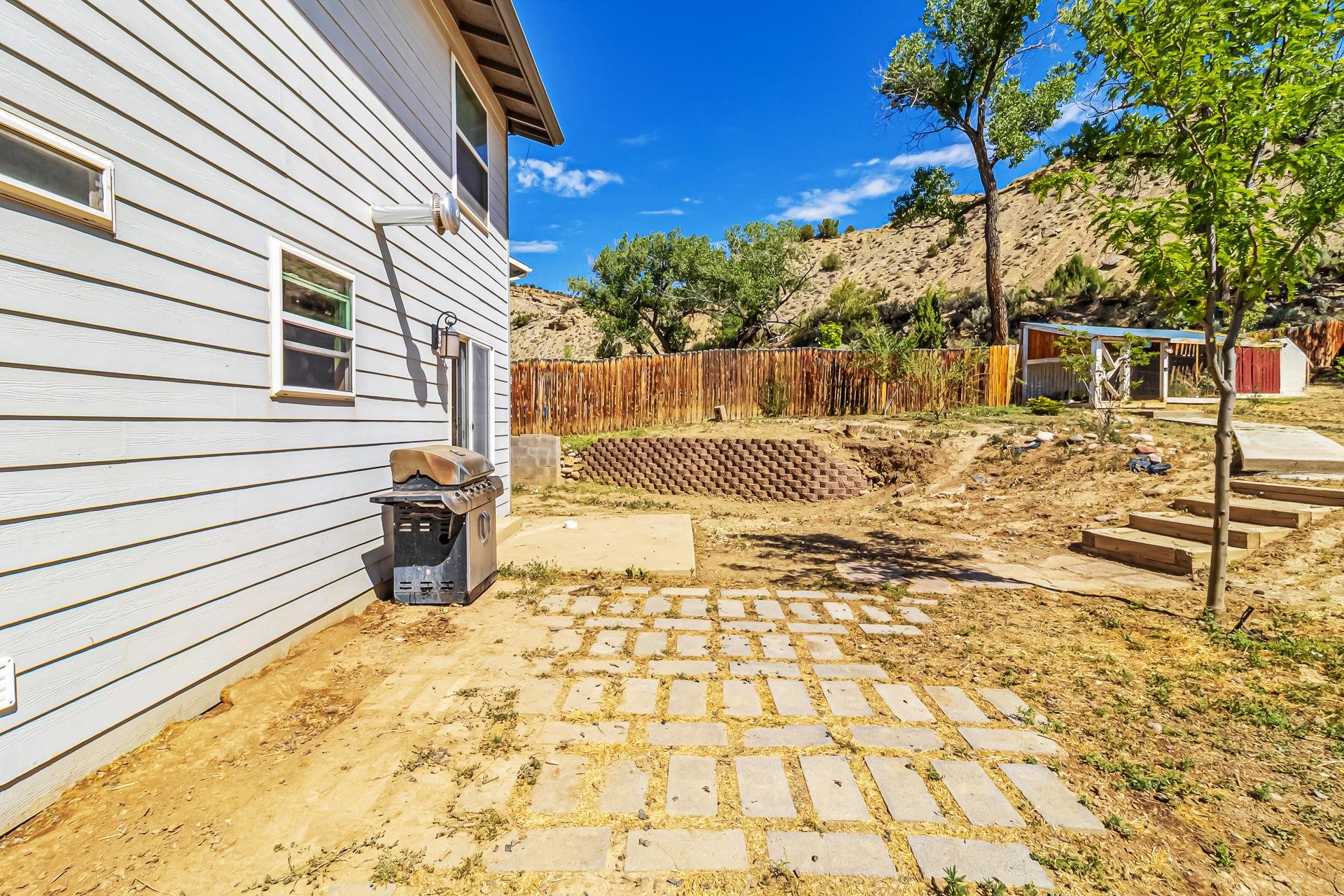 2618 Apache Court Property Photo 41