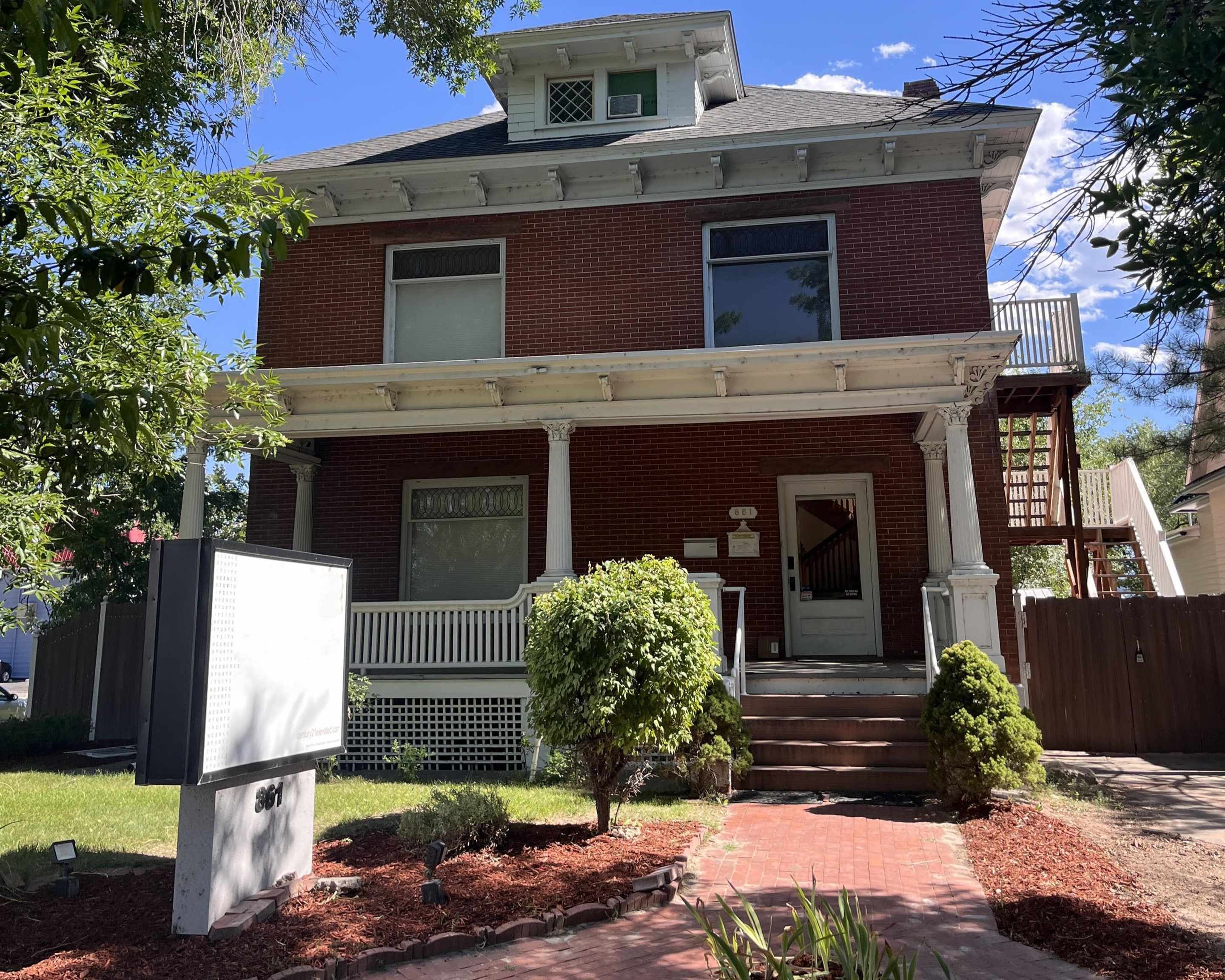 861 Grand Avenue Property Photo 1