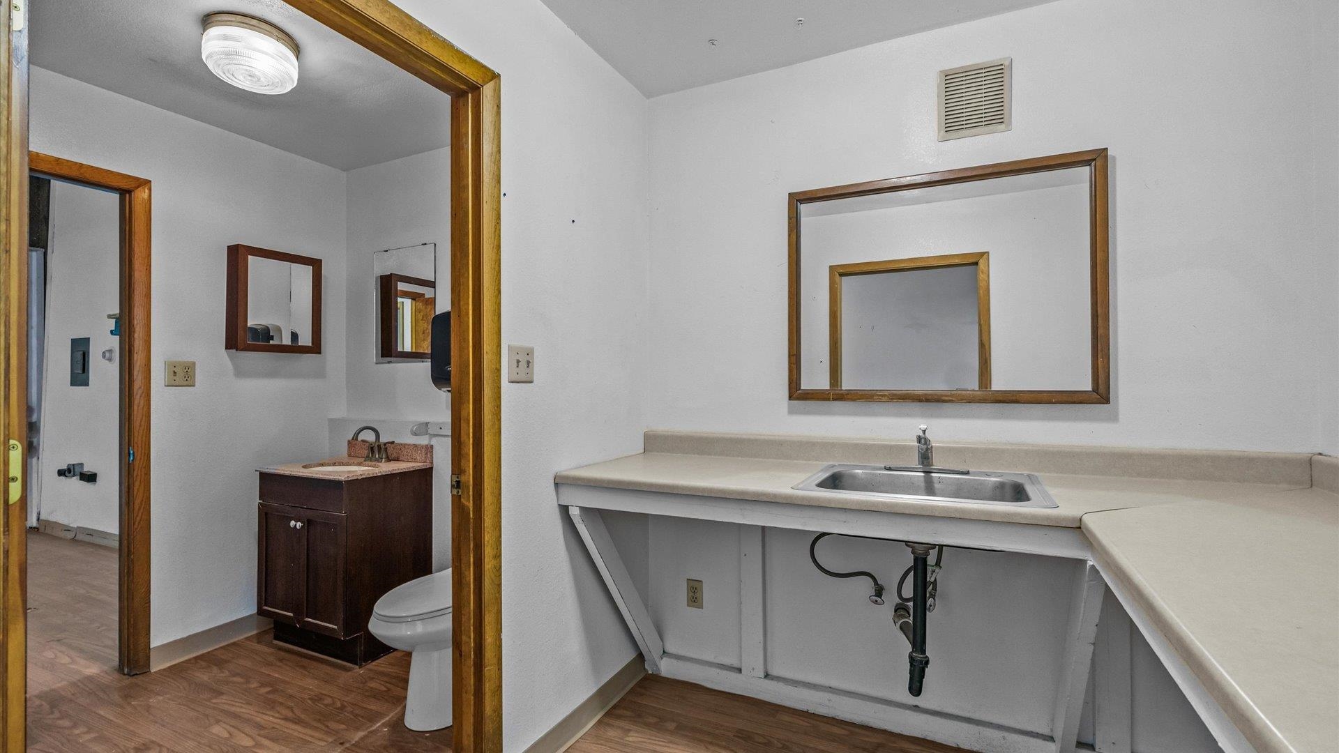 2487 Industrial Boulevard Property Photo 6