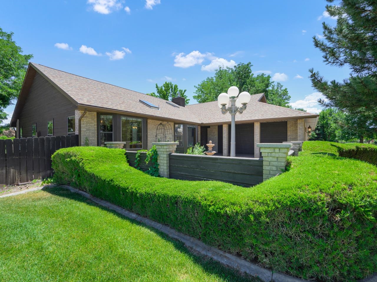 756 Continental Court Property Photo 1