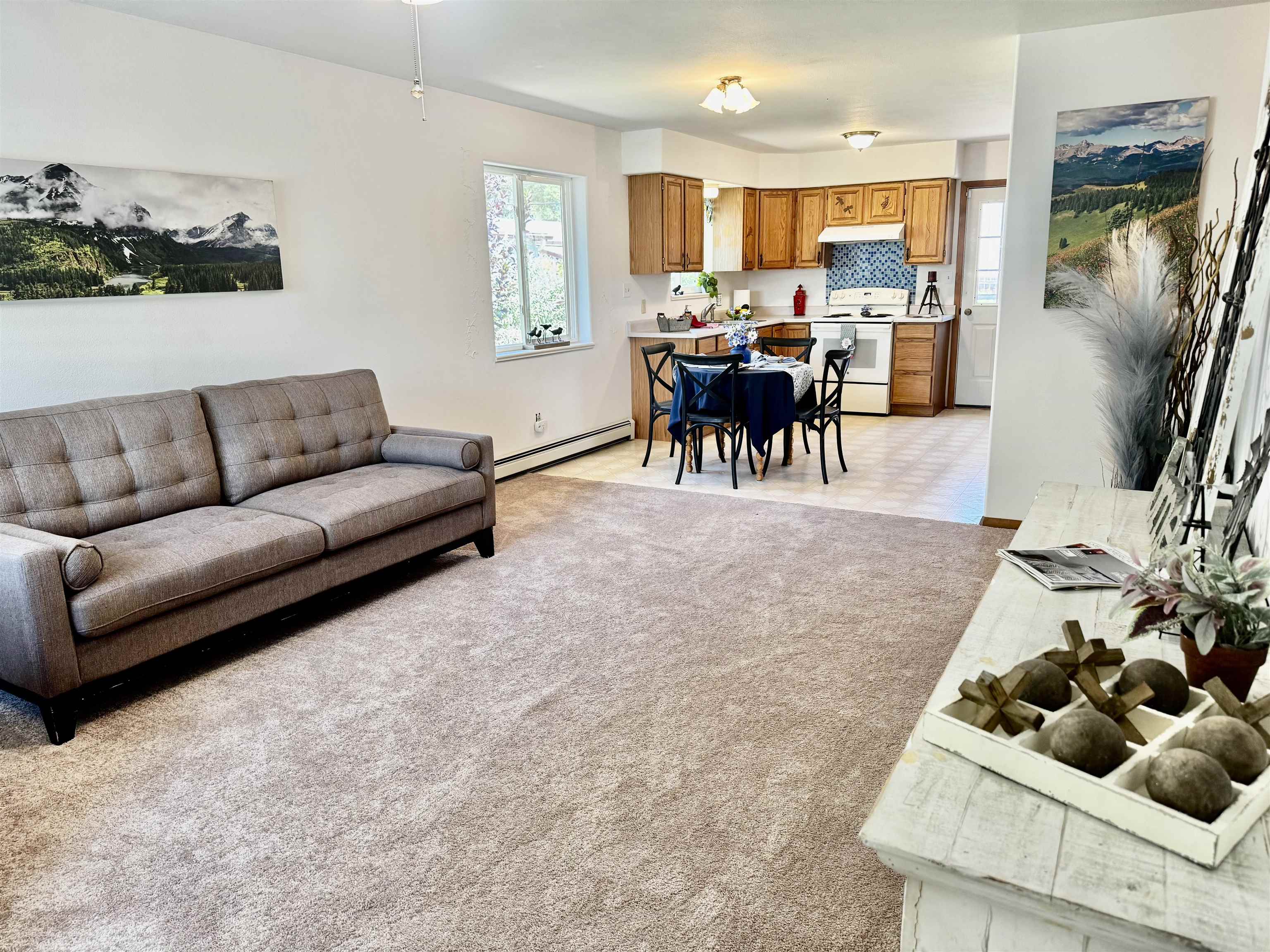 813 E Cleveland Avenue Property Photo 5