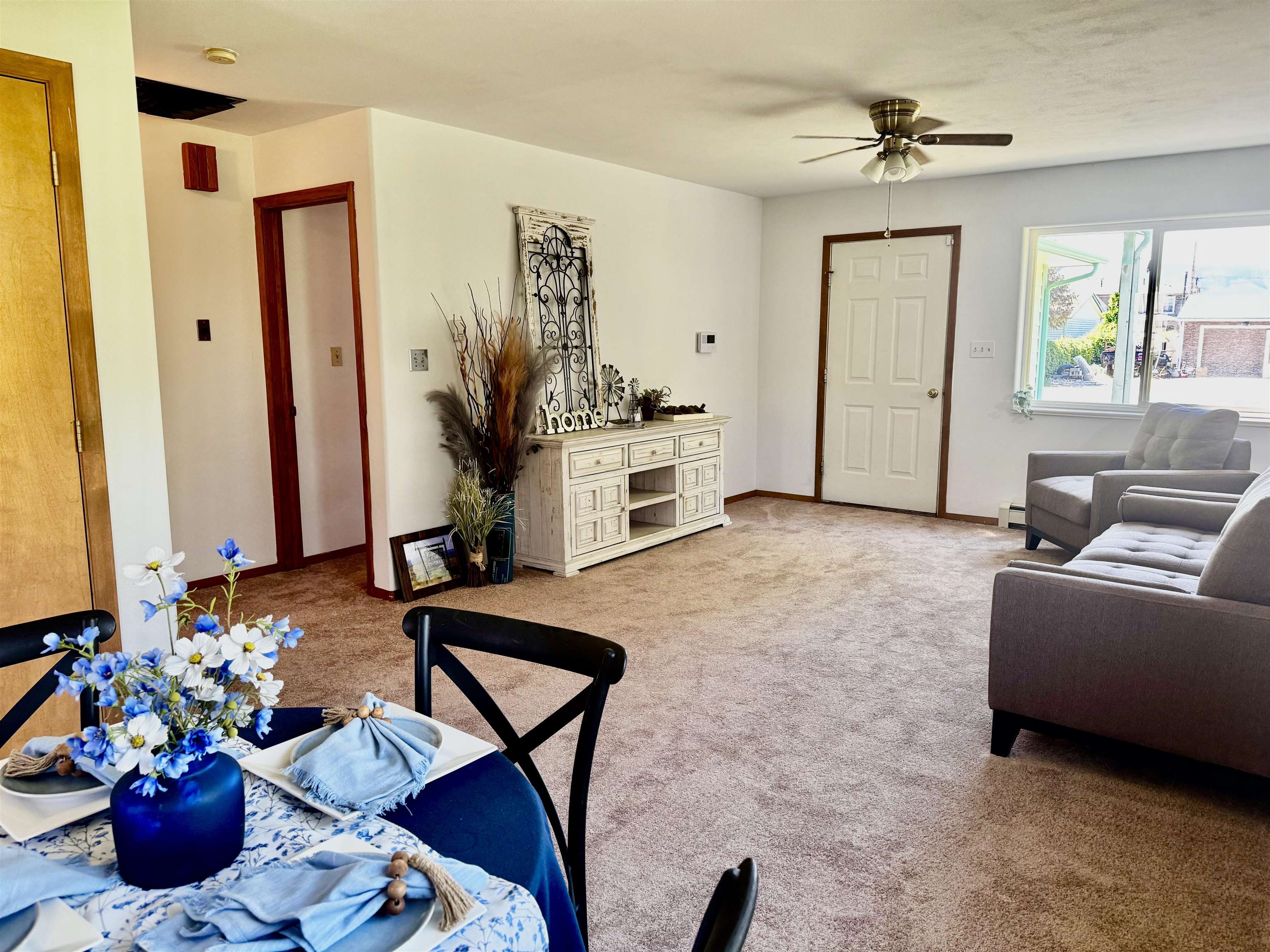 813 E Cleveland Avenue Property Photo 9