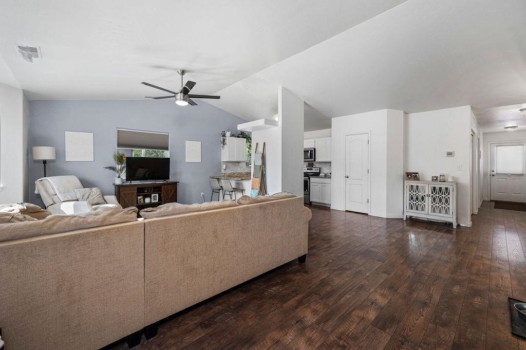 3145 Borrow Court Property Photo 4