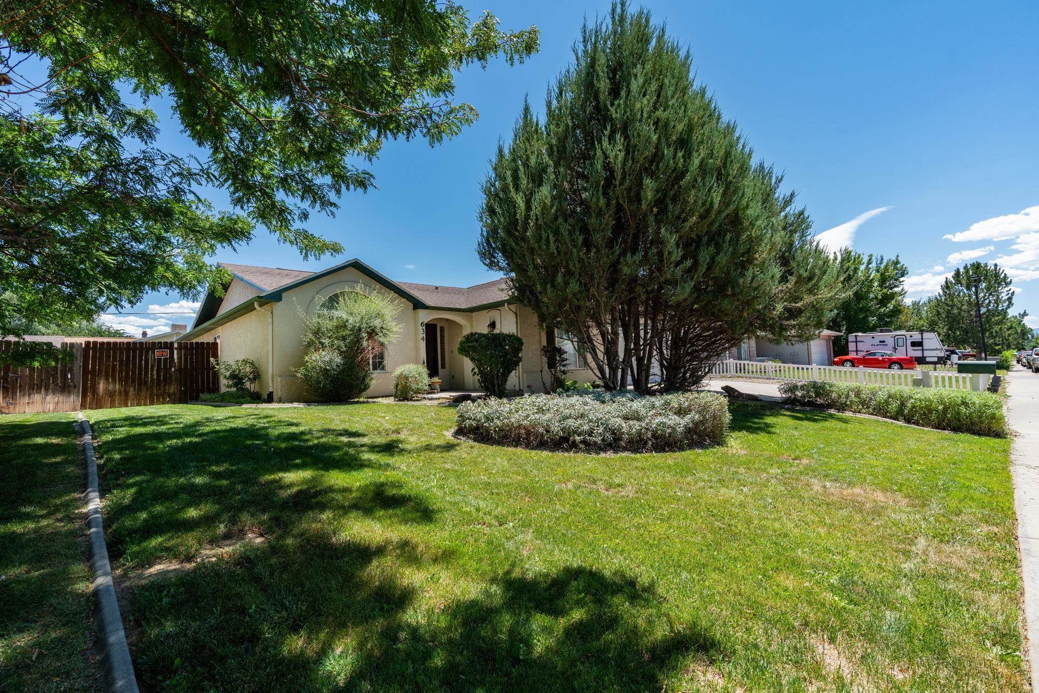 634 Pioneer Road Property Photo 1