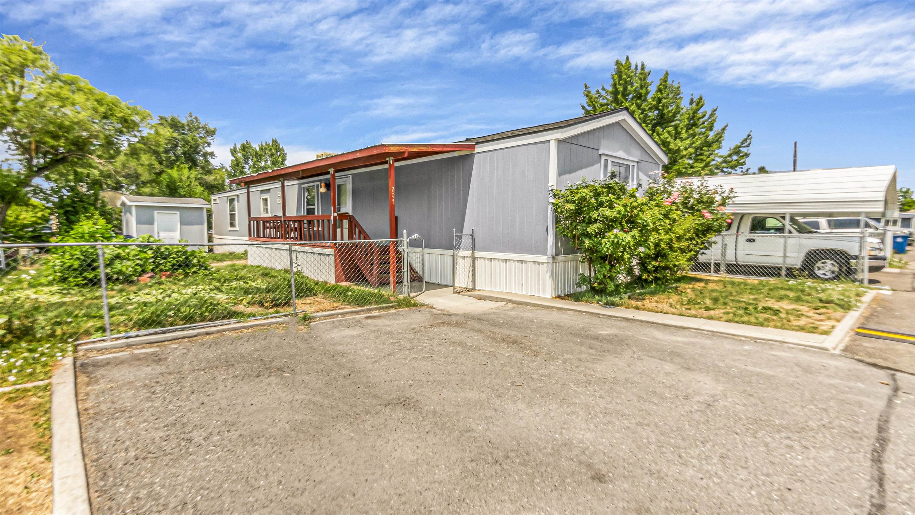 585 25 1/2 Road Property Photo 1