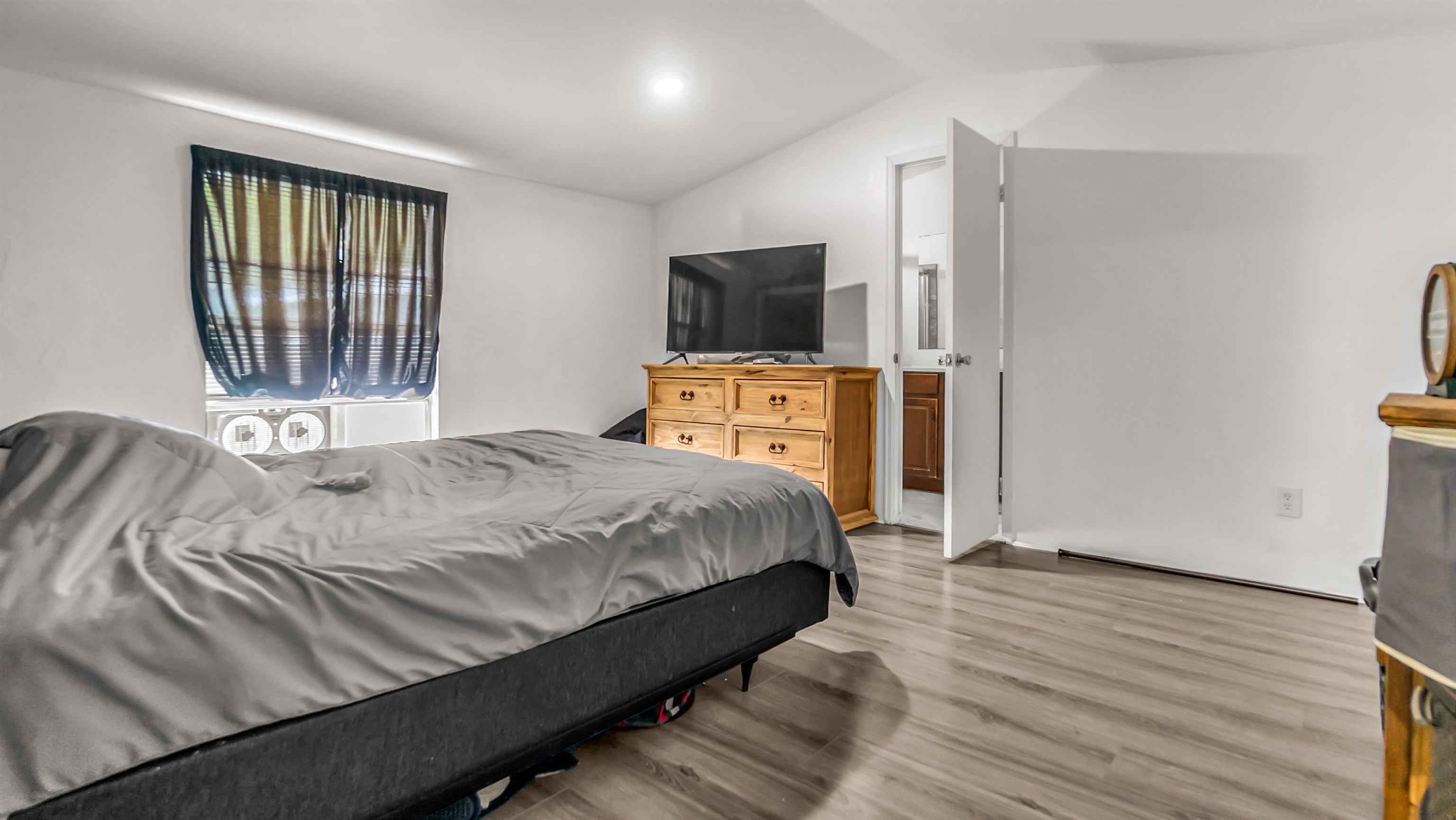 585 25 1/2 Road Property Photo 12