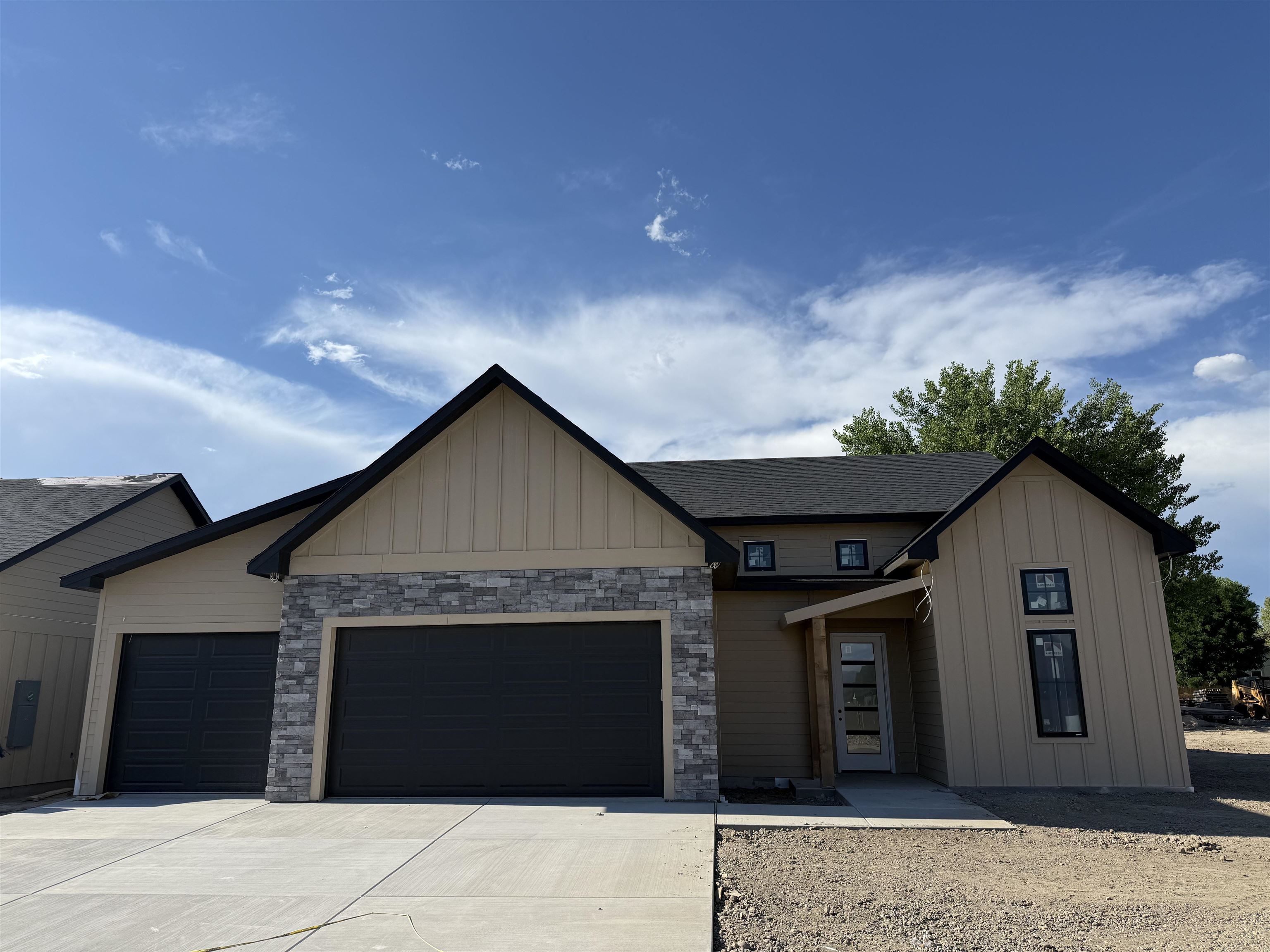 20253332 Property Photo 1