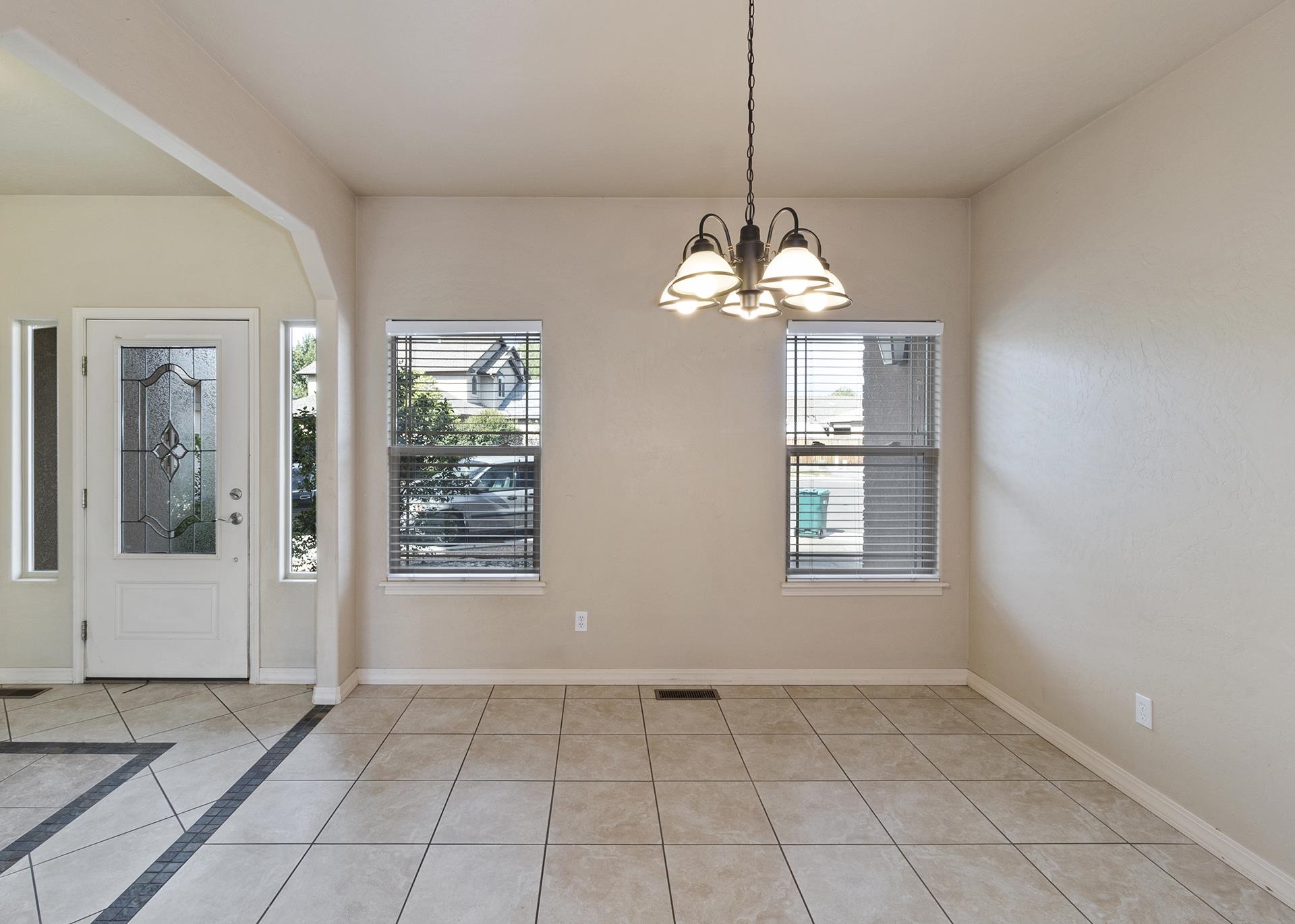 854 Mission Court Property Photo 6