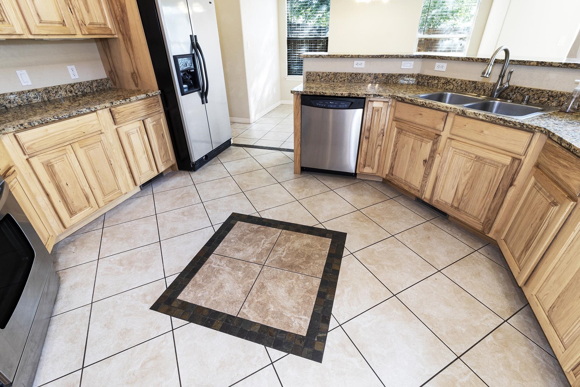 854 Mission Court Property Photo 7