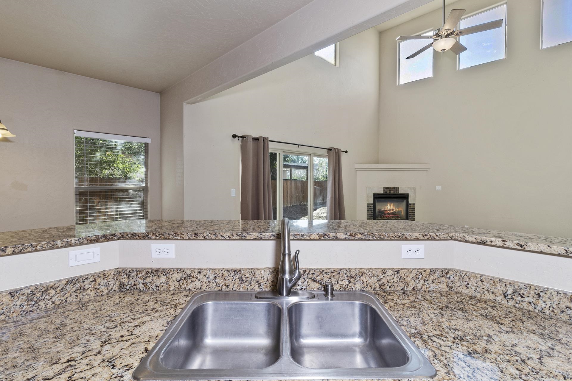 854 Mission Court Property Photo 11