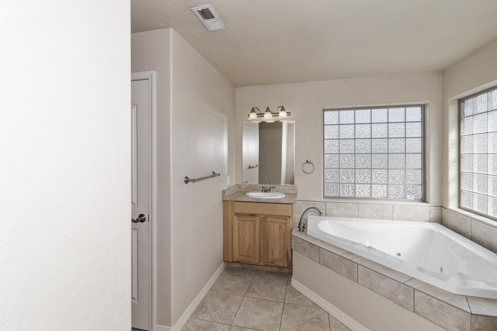 854 Mission Court Property Photo 24