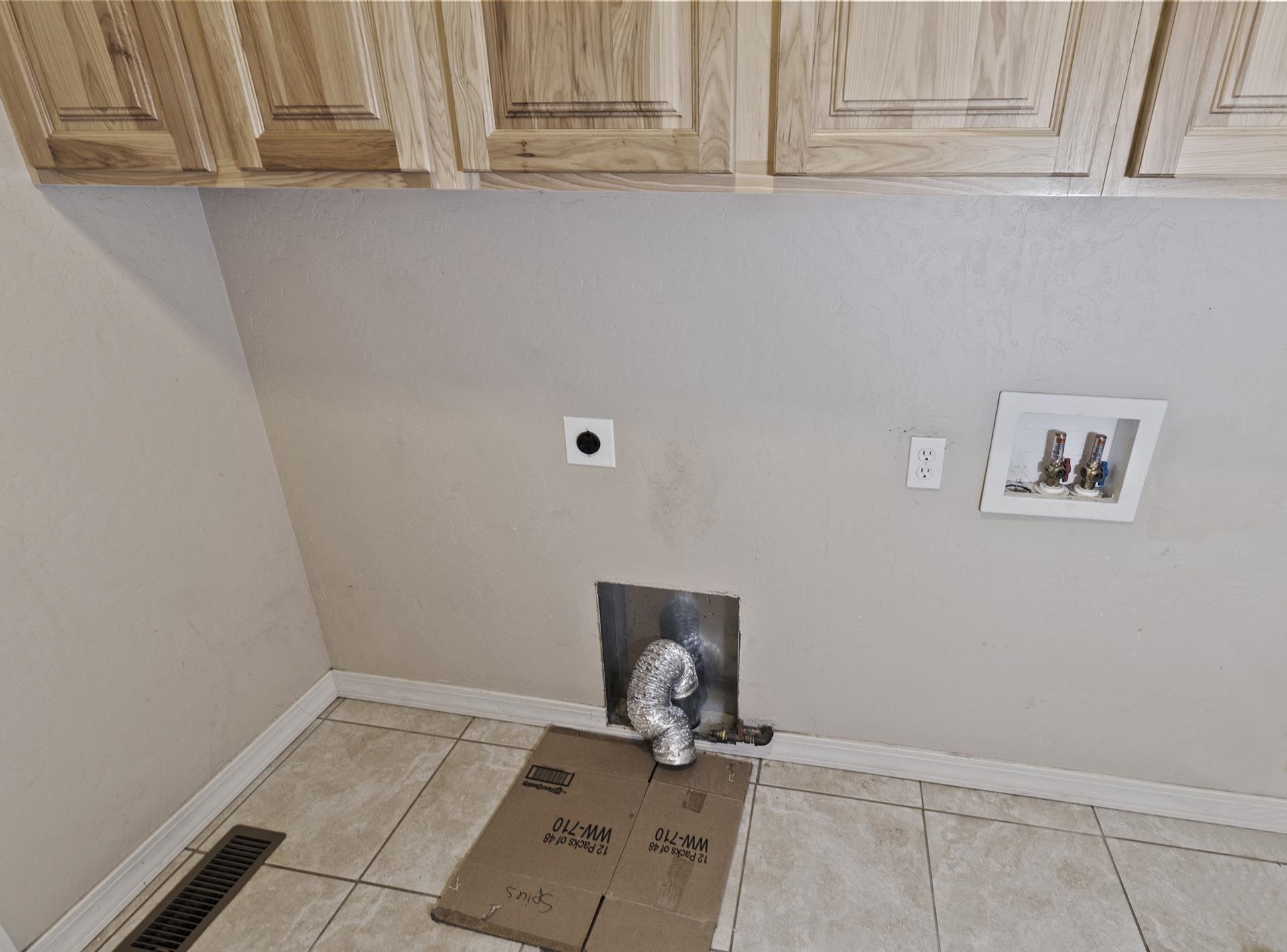 854 Mission Court Property Photo 35