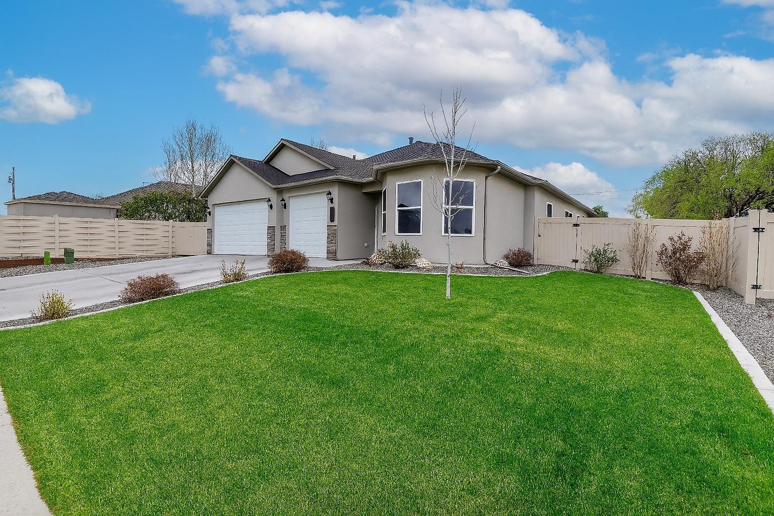 2949 Jon Hall Road Property Photo 1