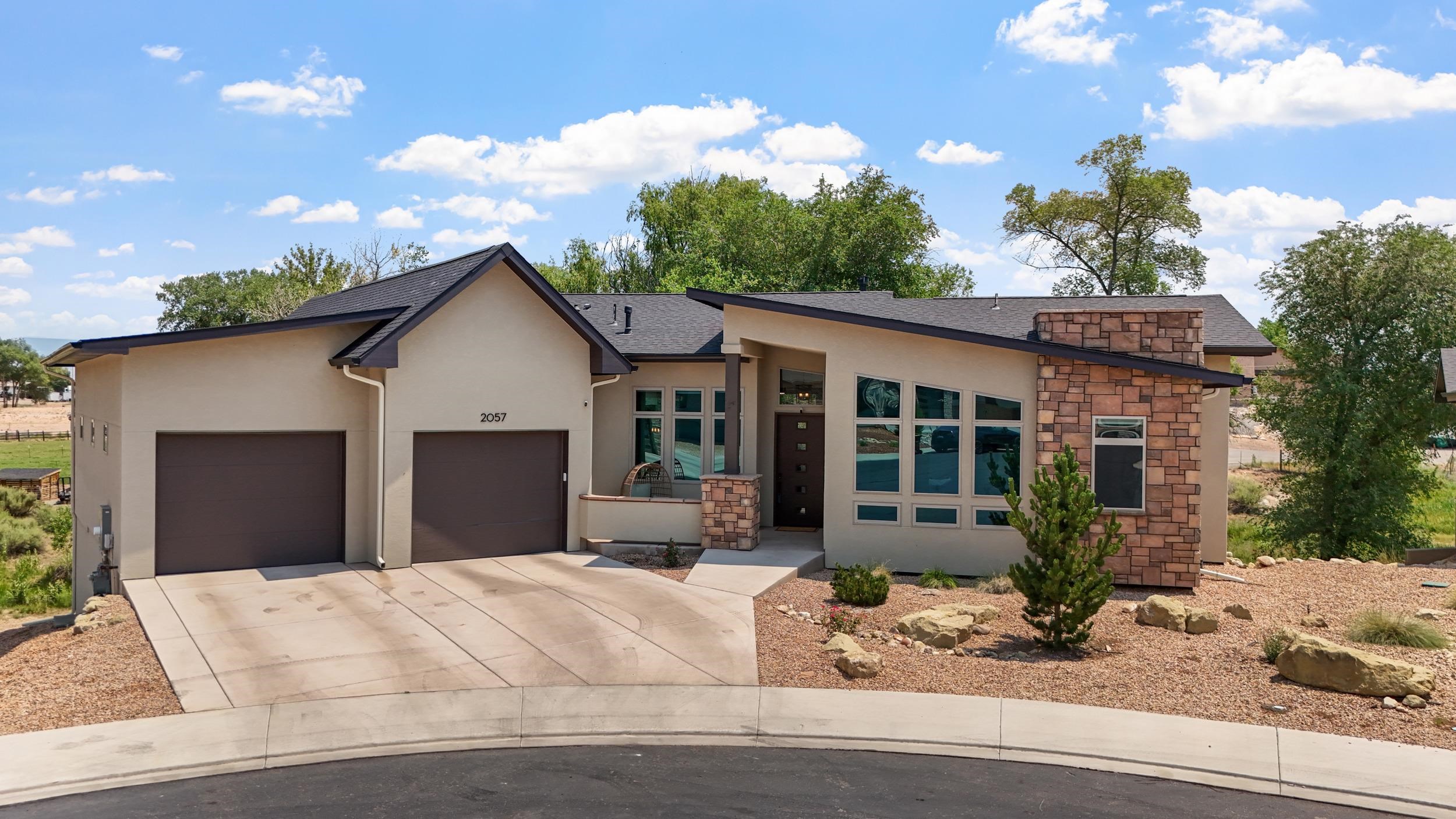 2057 Sienna Court Property Photo 1
