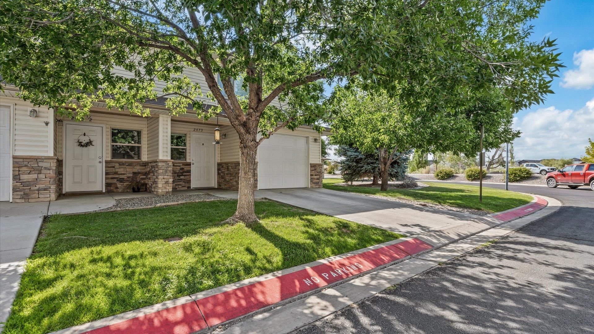 2473 Theresa Lane Property Photo 2