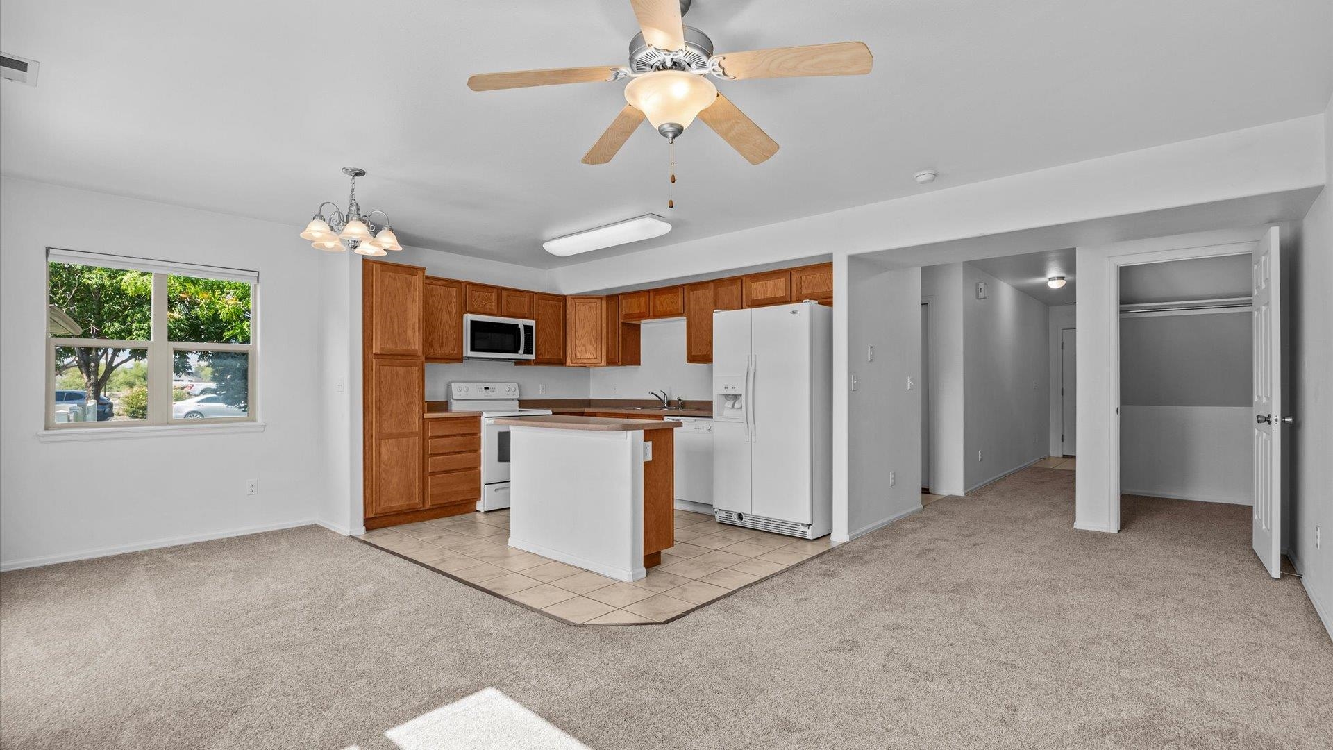 2473 Theresa Lane Property Photo 7