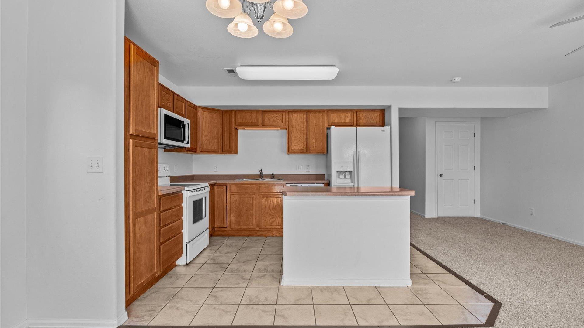 2473 Theresa Lane Property Photo 8