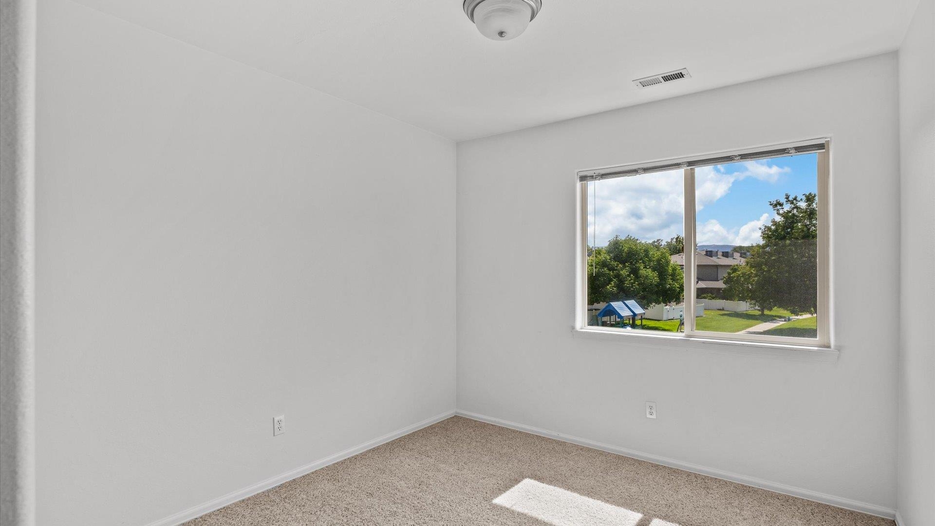 2473 Theresa Lane Property Photo 16