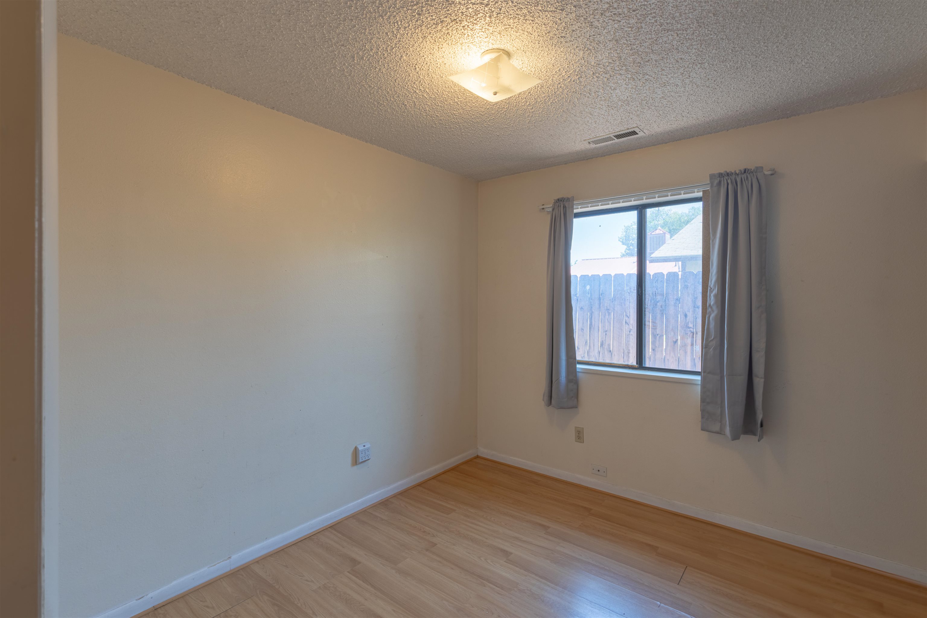 3046 1/2 Wedgewood Drive Property Photo 19