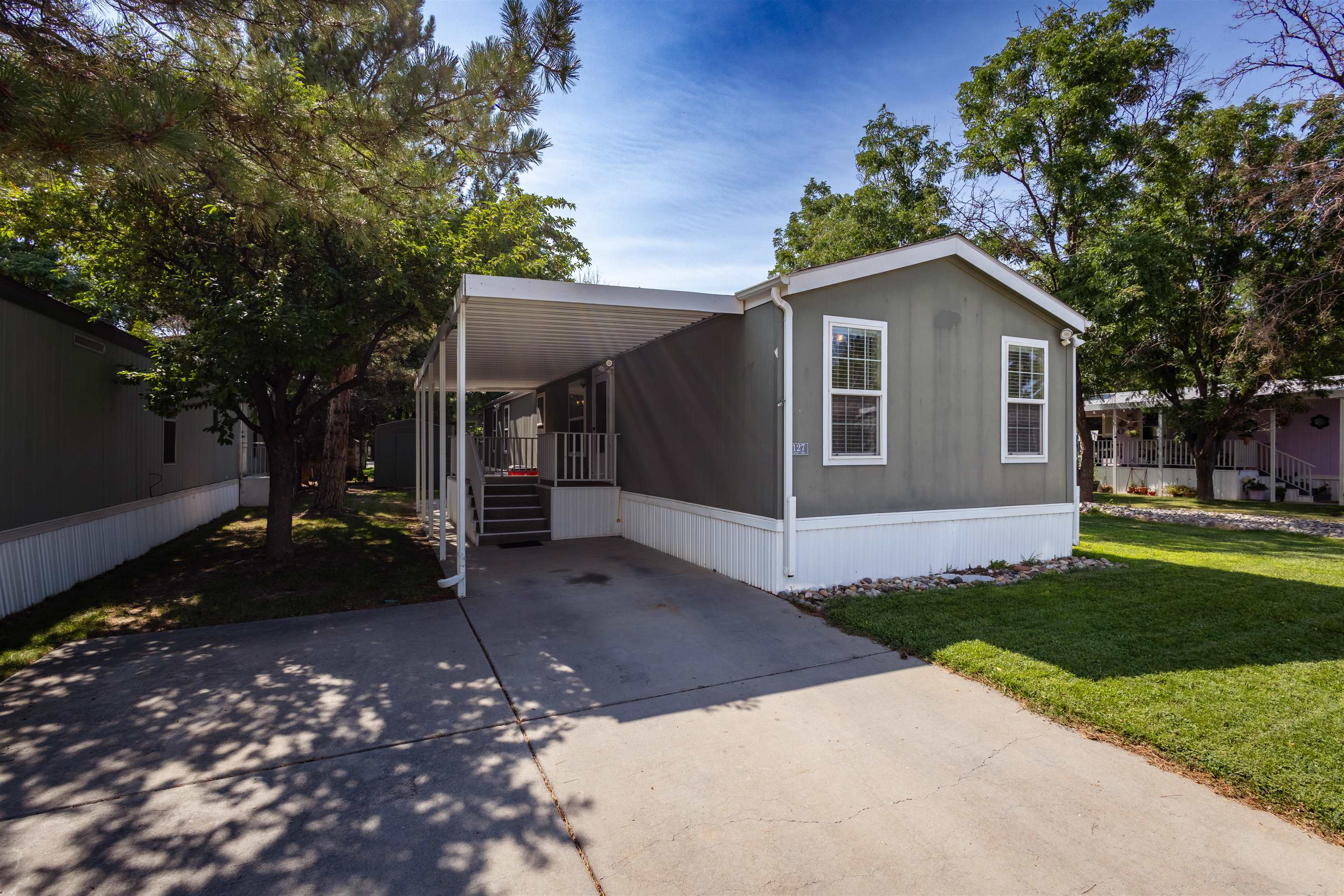 435 32 Road Property Photo 1