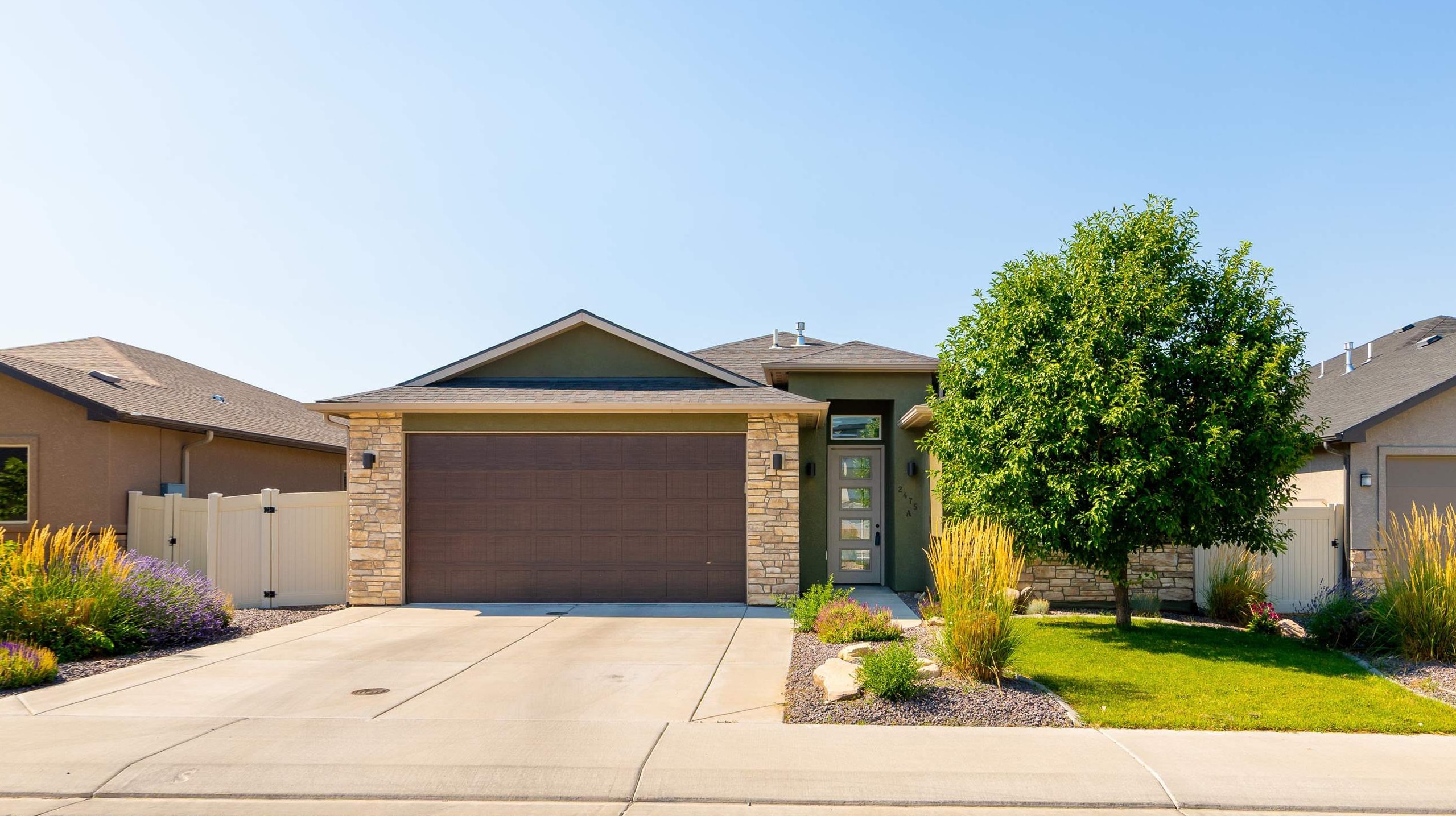 2475 Kerk Avenue Property Photo