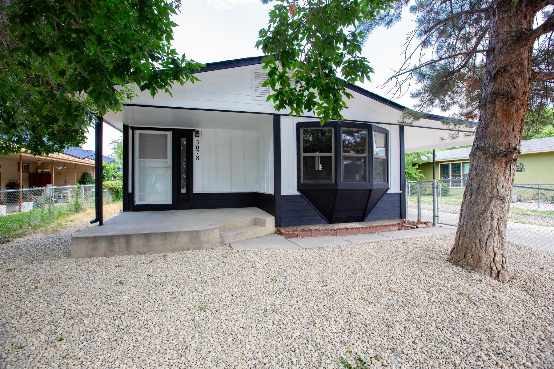 3078 Sandpiper Avenue Property Photo 3