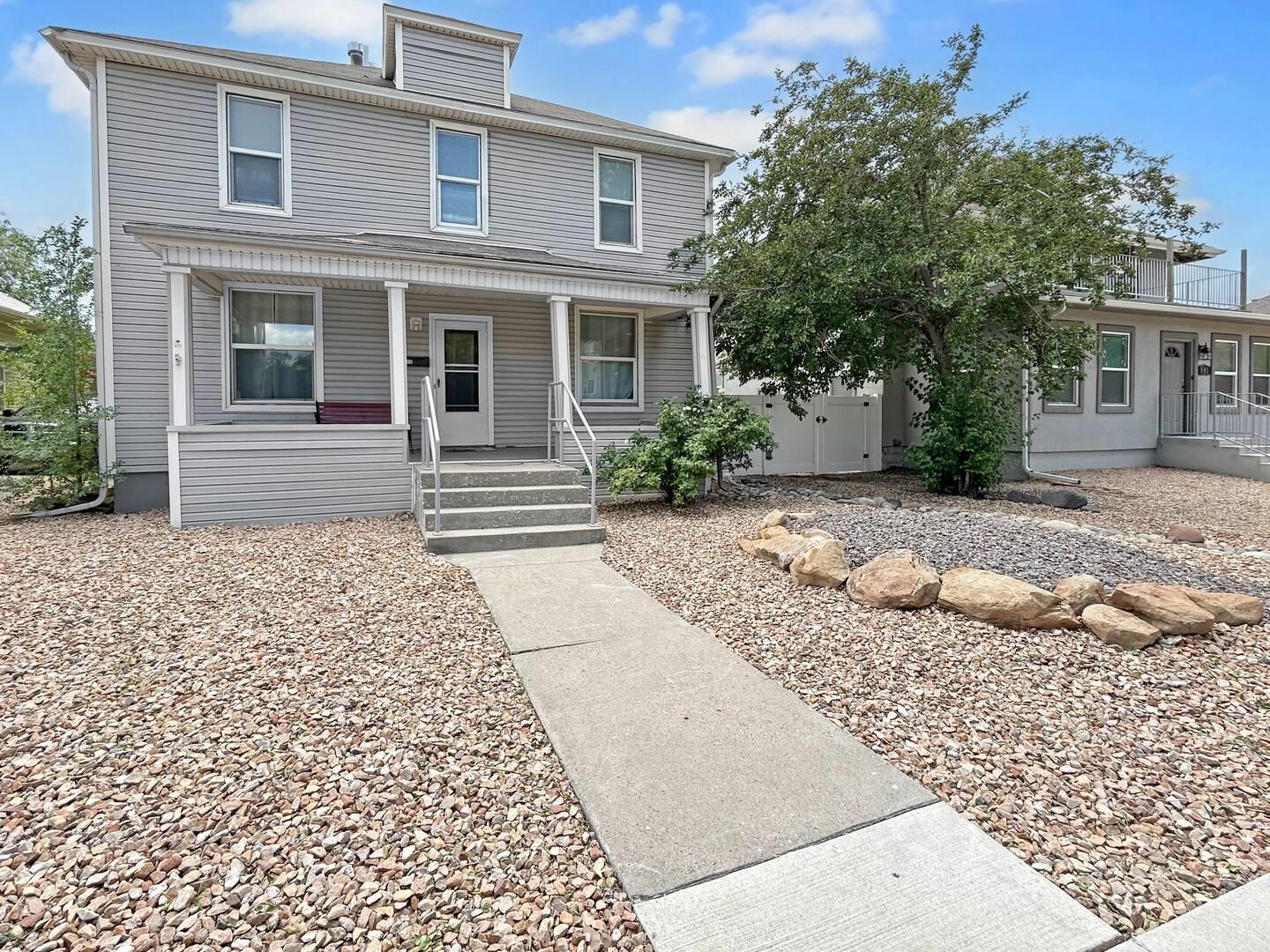 915 Grand Avenue Property Photo 1