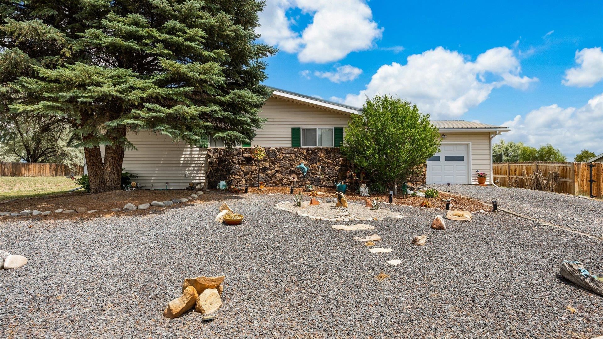 10712 Mesa View Drive Property Photo 1