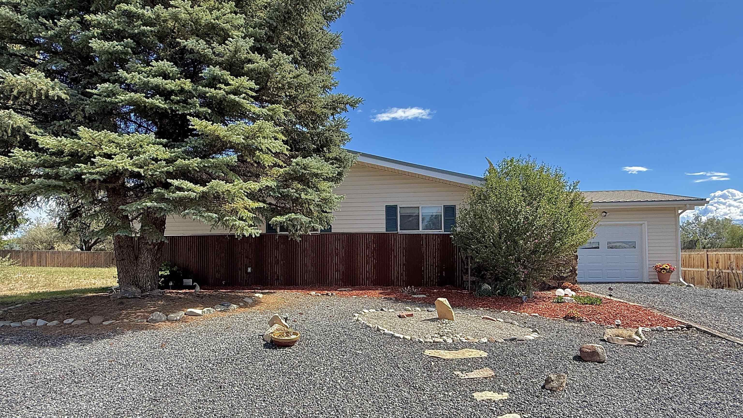 10712 Mesa View Drive Property Photo 1