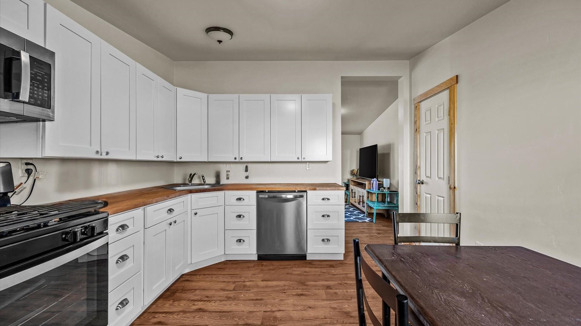 1012 Moro Castle Avenue Property Photo 3