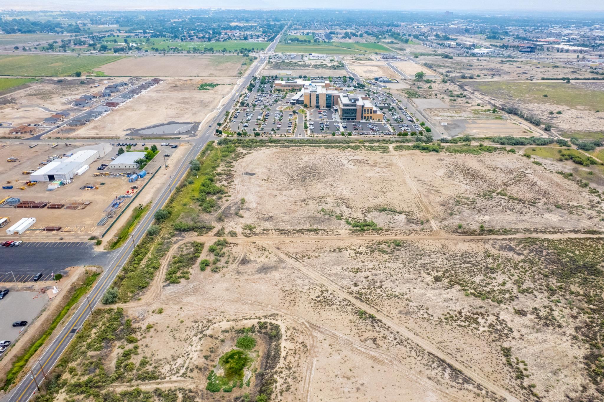 699 23 1/2 Road Property Photo 5