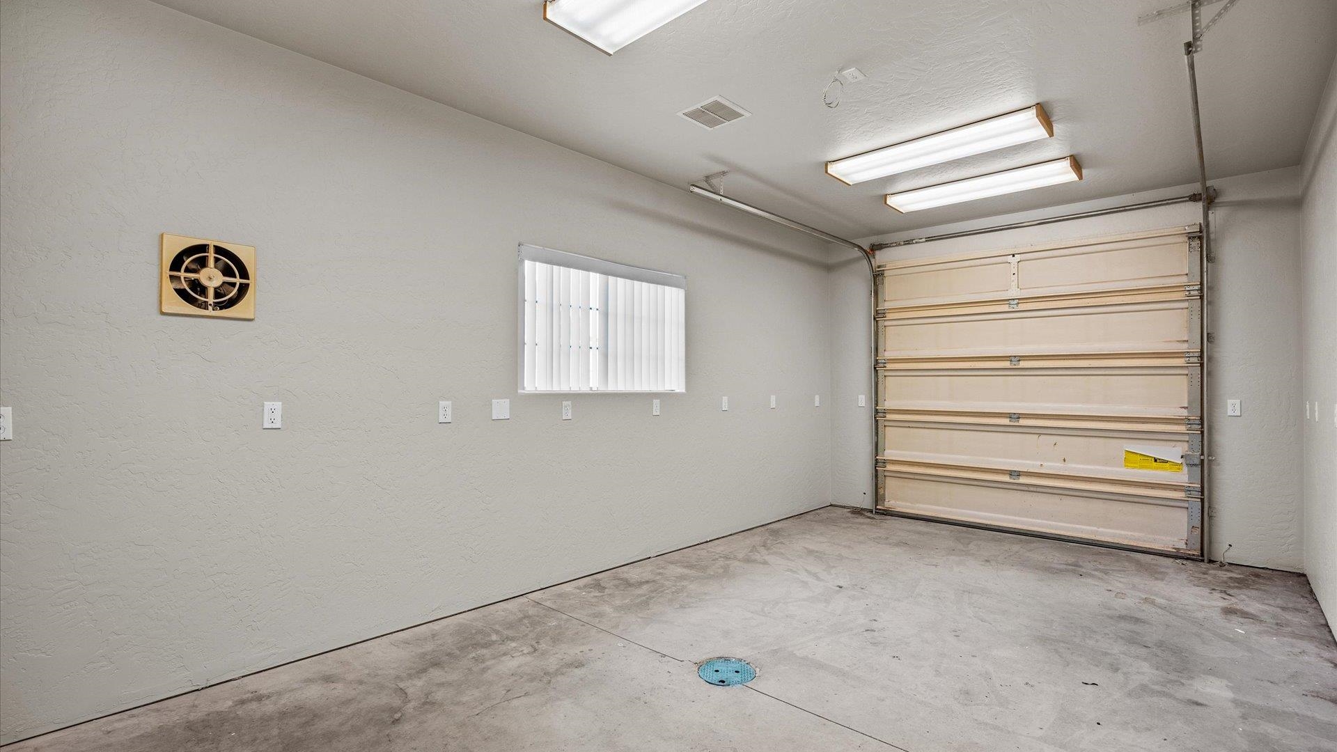 2980 Westland Avenue Property Photo 16