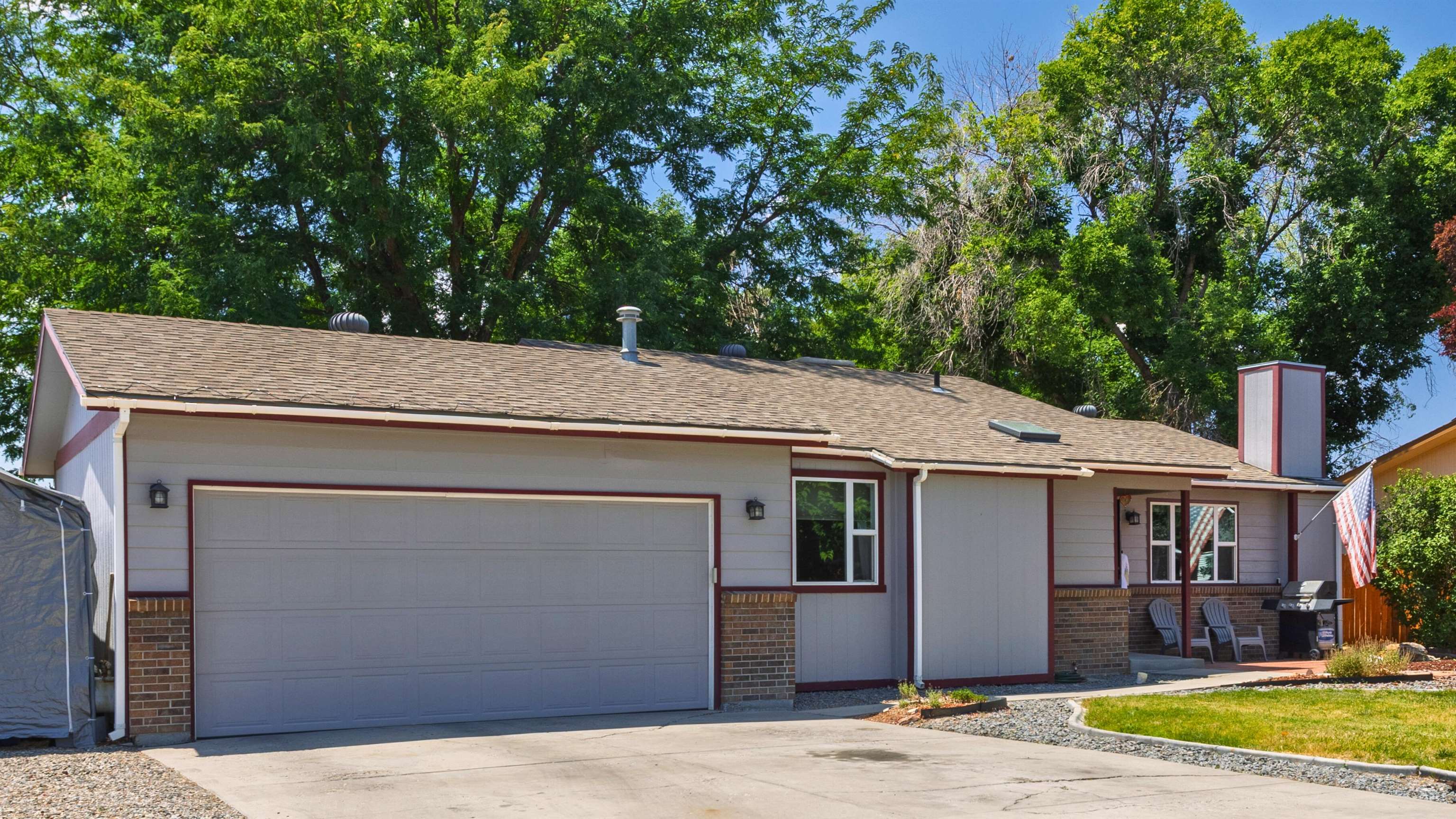 641 Starlight Drive Property Photo 1