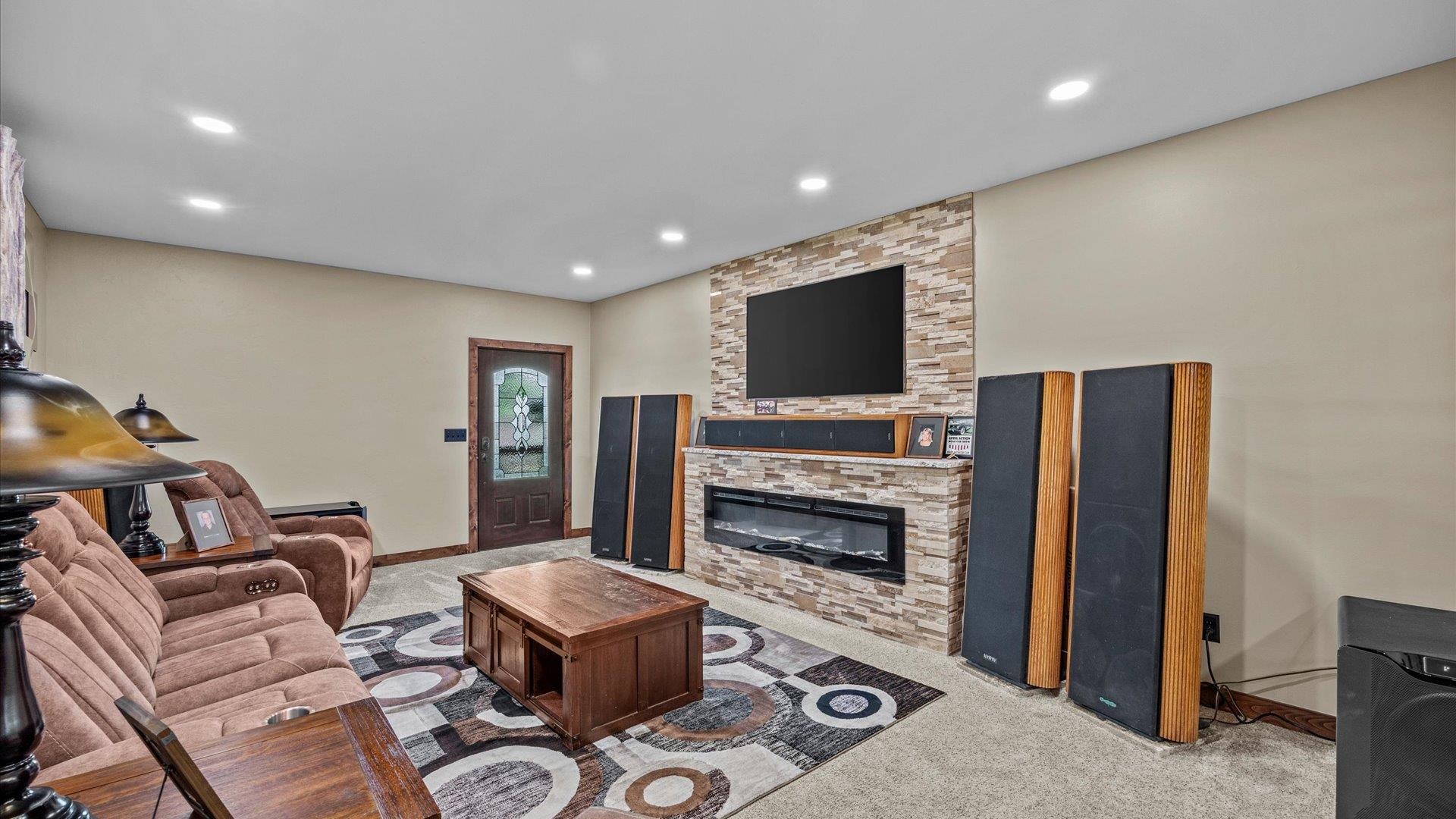 3027 Patterson Road Property Photo 6