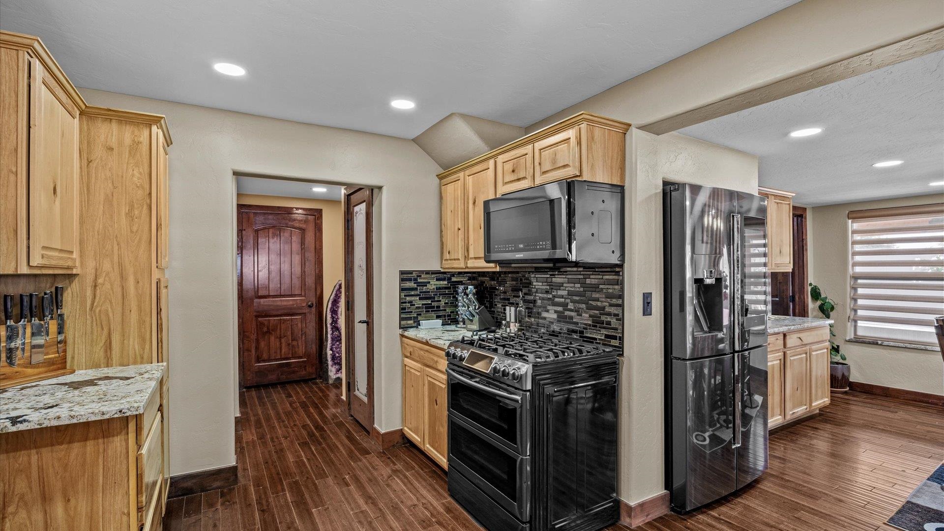 3027 Patterson Road Property Photo 7