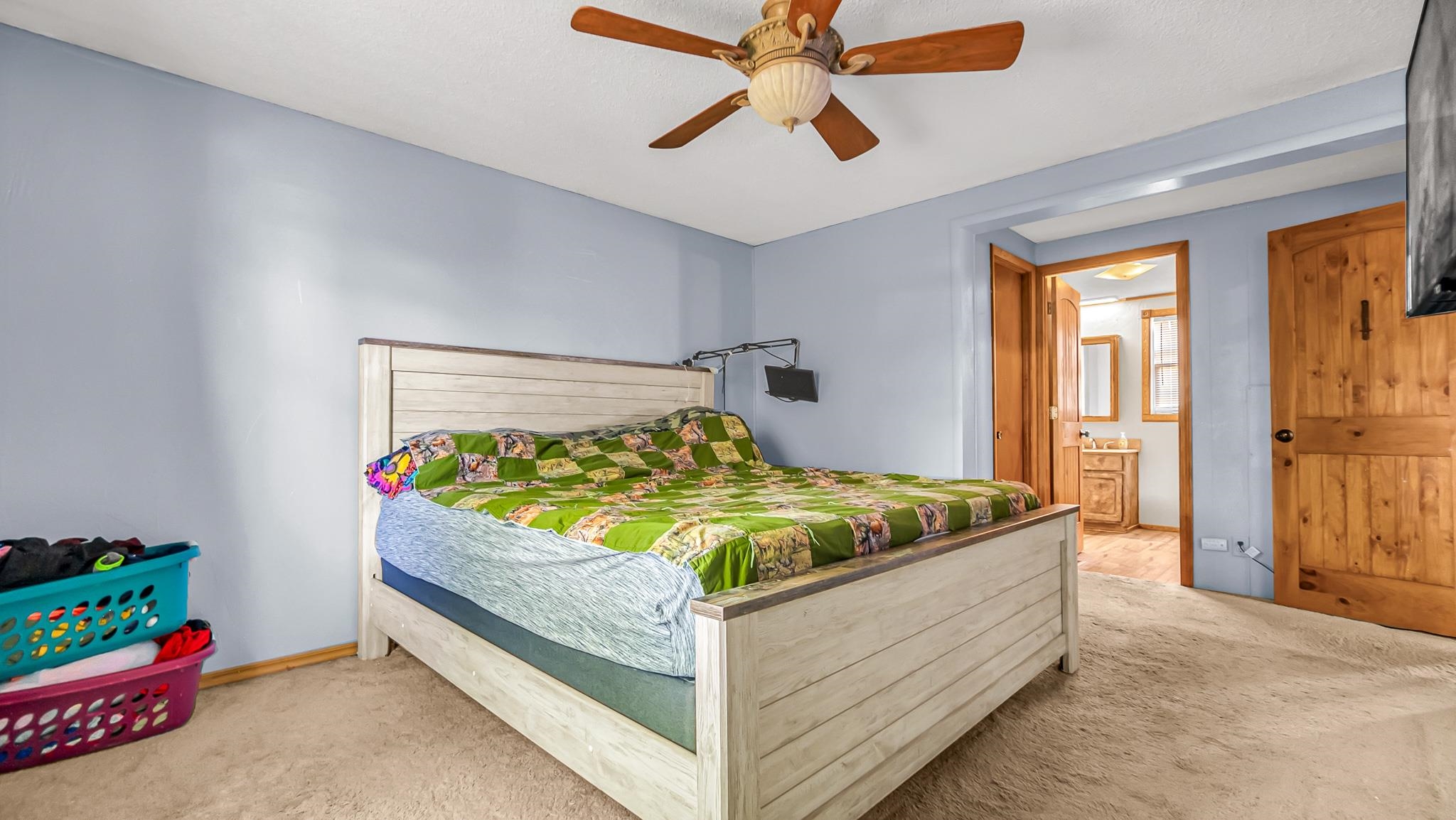 585 29 1/2 Road Property Photo 12