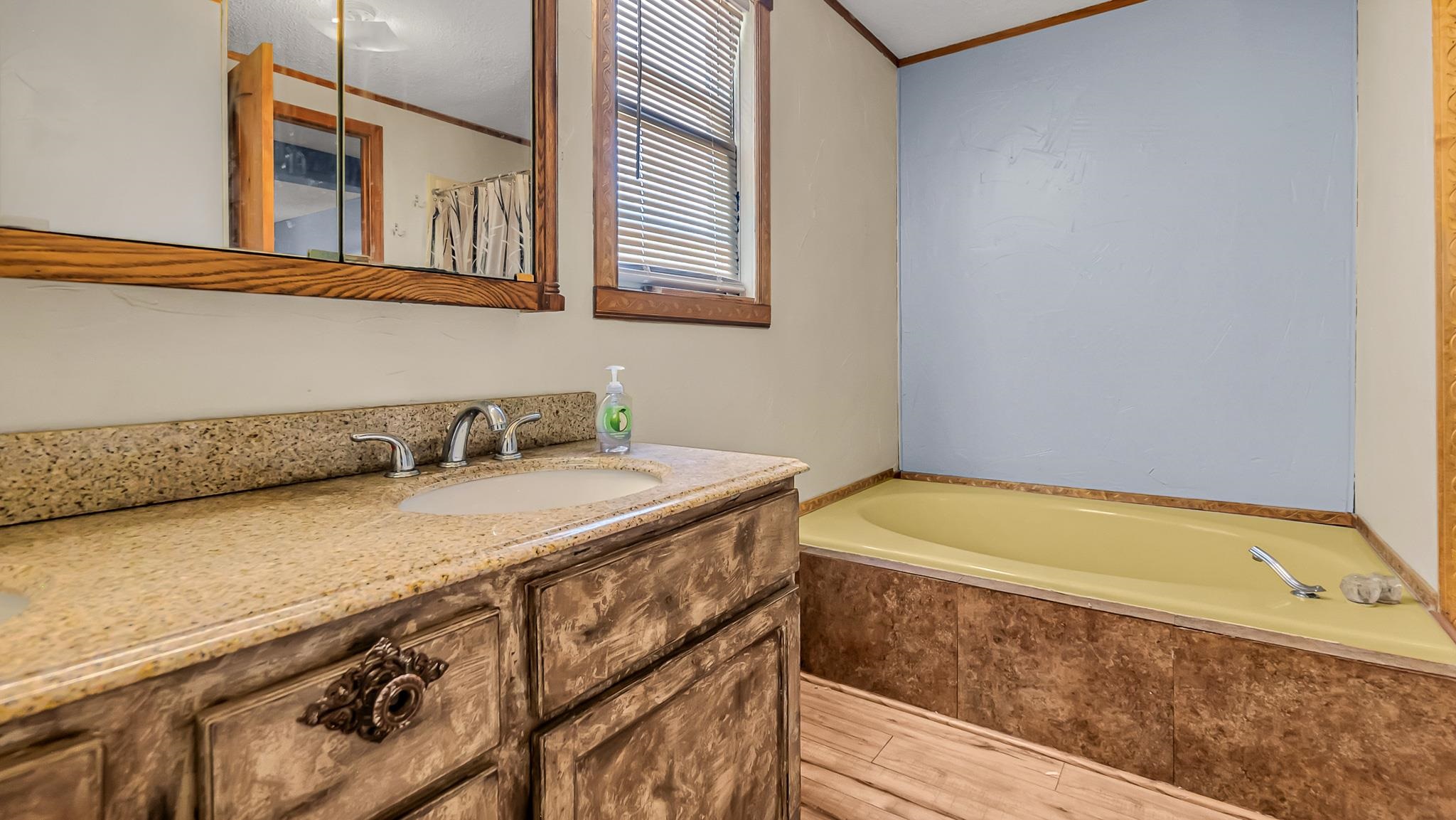 585 29 1/2 Road Property Photo 15