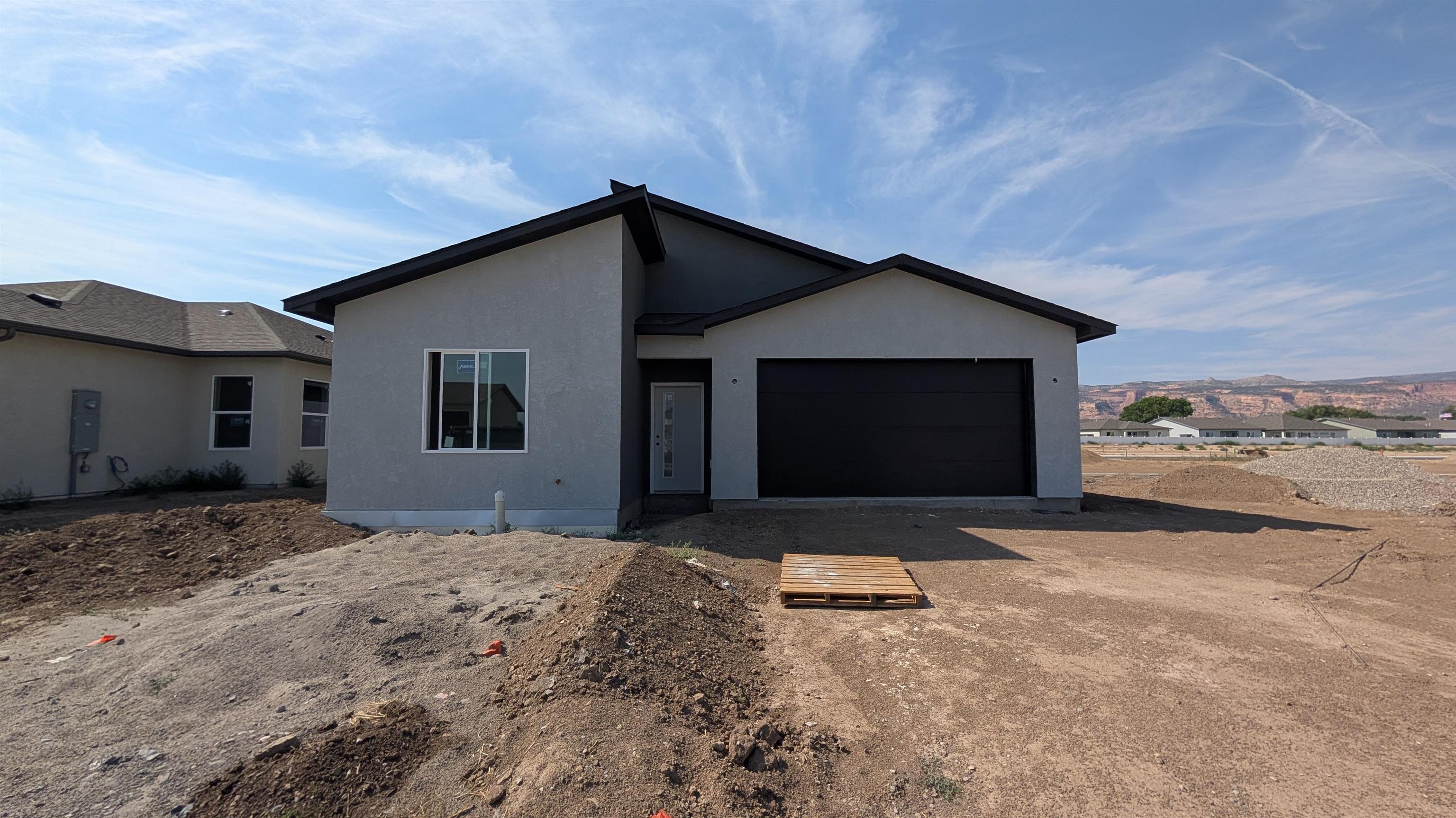 1740 Caliper Way Property Photo 1